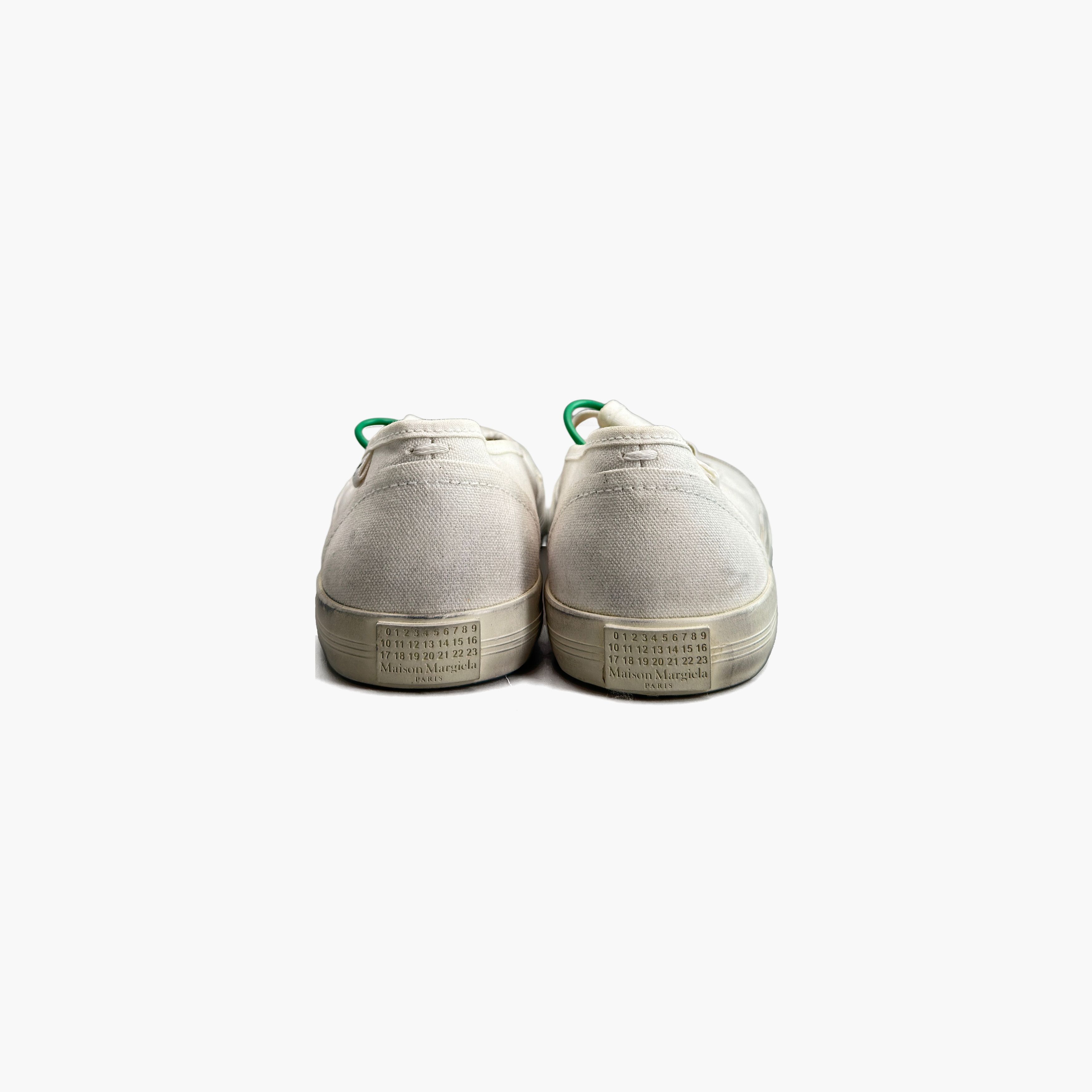 Maison Margiela Maison Margiela White Tabi Canvas Slip On Sneakers Size 36 Size US 6 / IT 36 - 6 Thumbnail