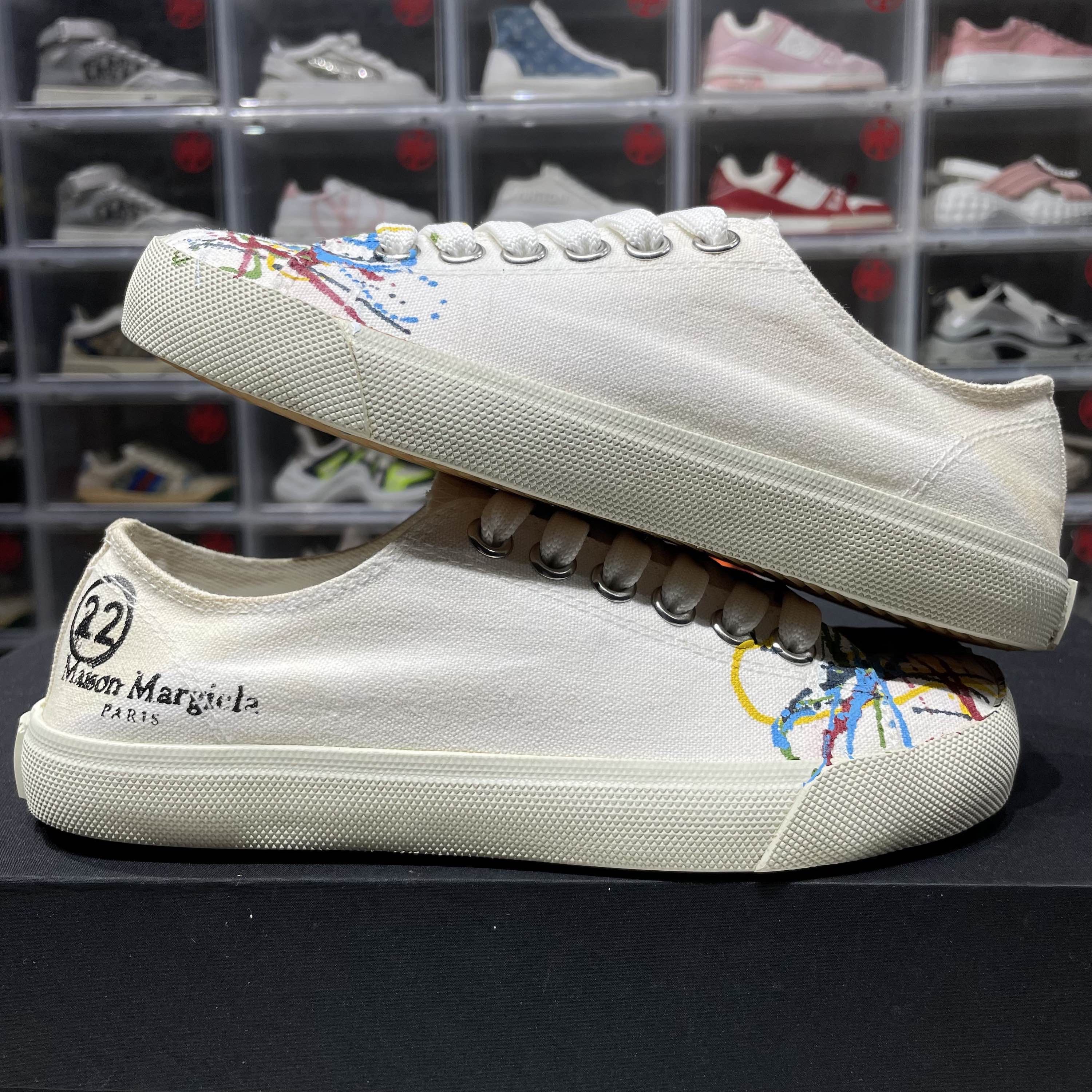 Maison Margiela Maison Margiela Paint Splatter Tabi Sneakers Size 35.5 Size US 5.5 / IT 35.5 - 8 Thumbnail