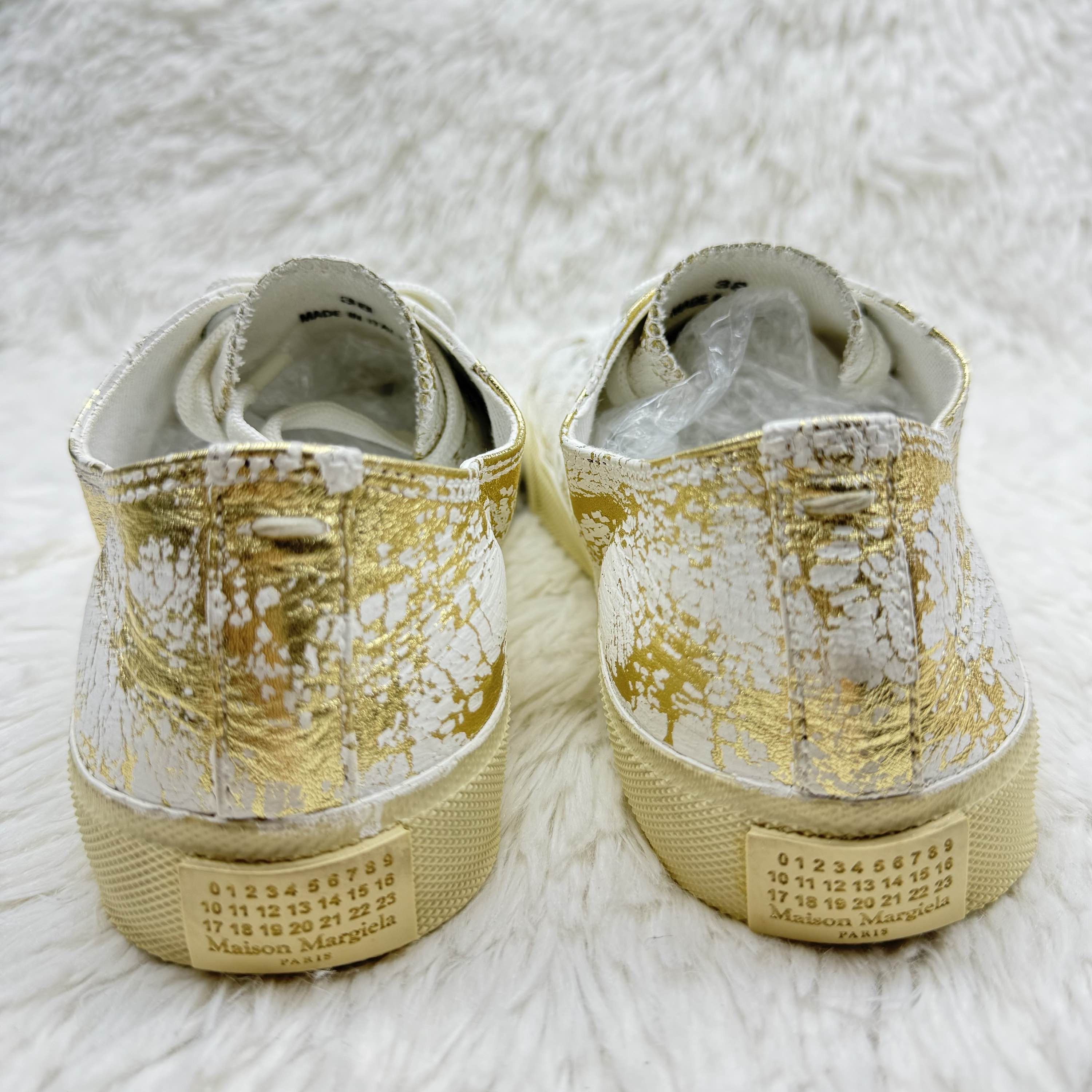 Maison Margiela Maison Margiela Gold Crack Tabi Sneakers Size 38 Size US 8 / IT 38 - 3 Thumbnail