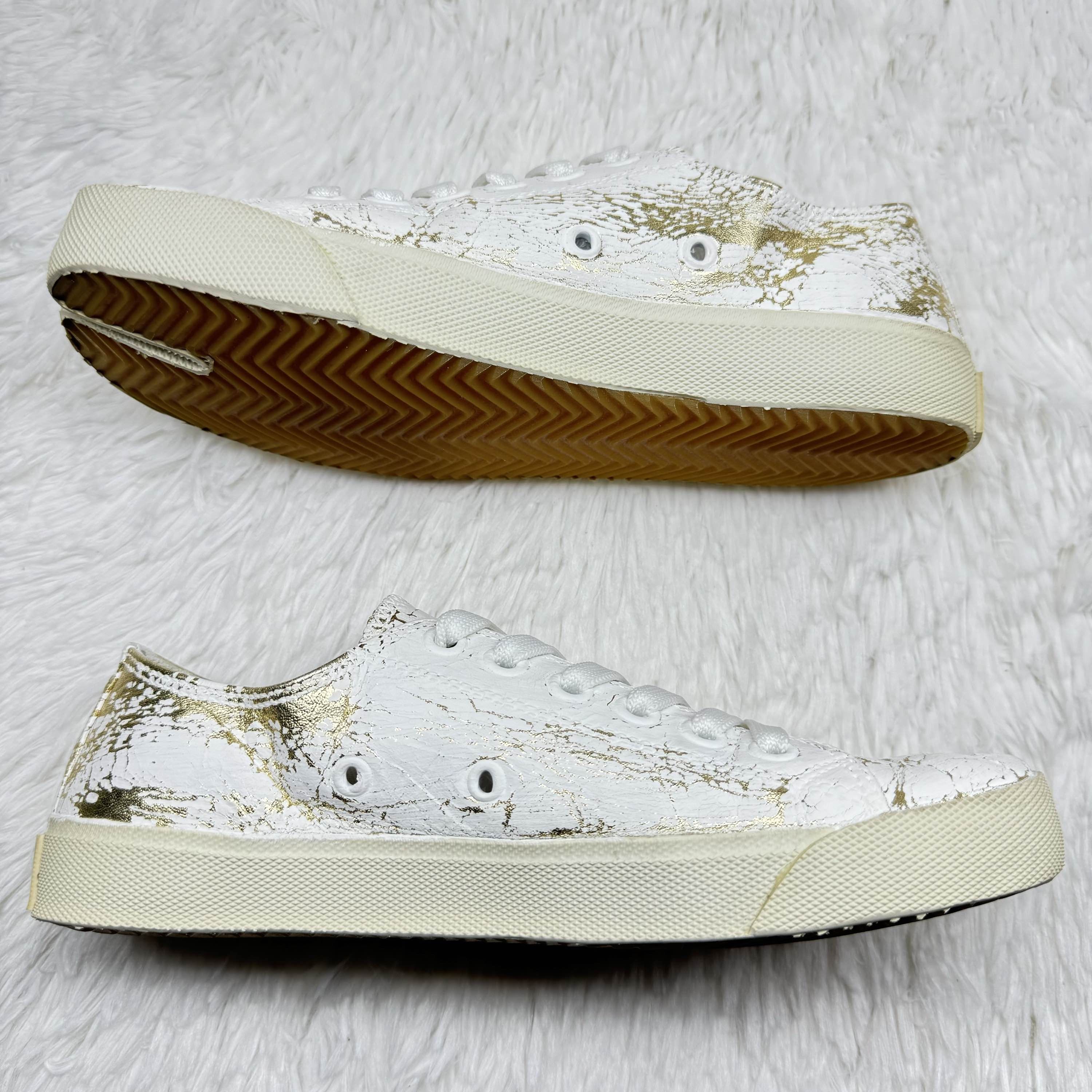 Maison Margiela Maison Margiela Gold Crack Tabi Sneakers Size 38 Size US 8 / IT 38 - 10 Thumbnail