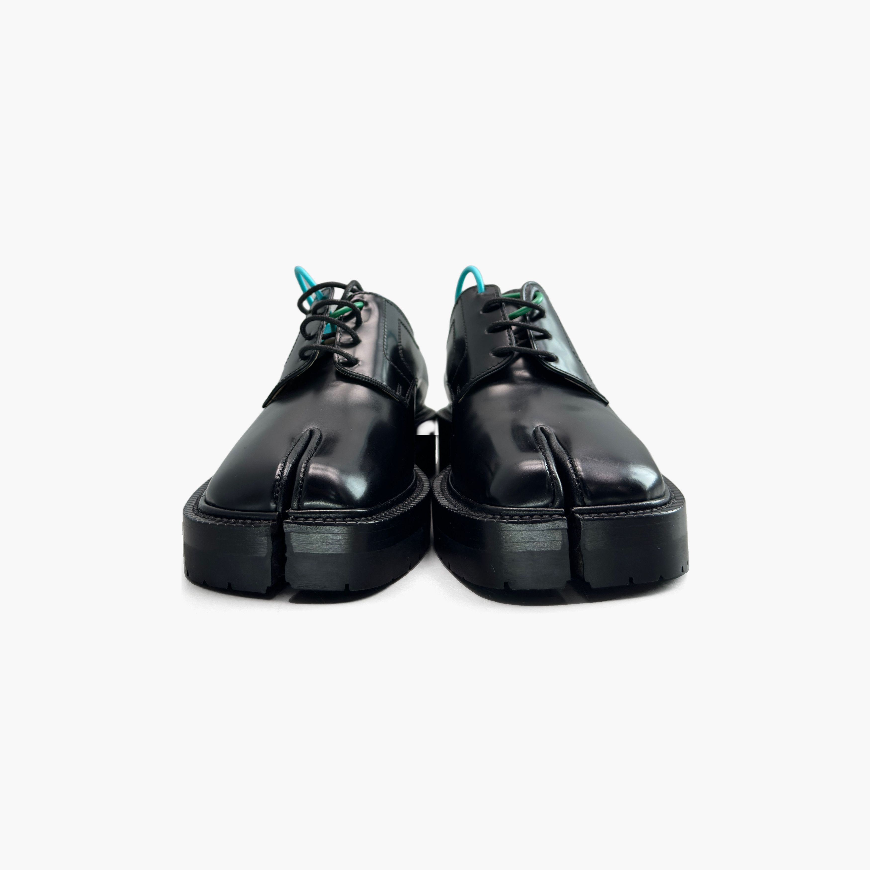 Maison Margiela Maison Margiela Black Tabi Lace-Up Shoes Size 35.5 Size US 5.5 / IT 35.5 - 5 Thumbnail