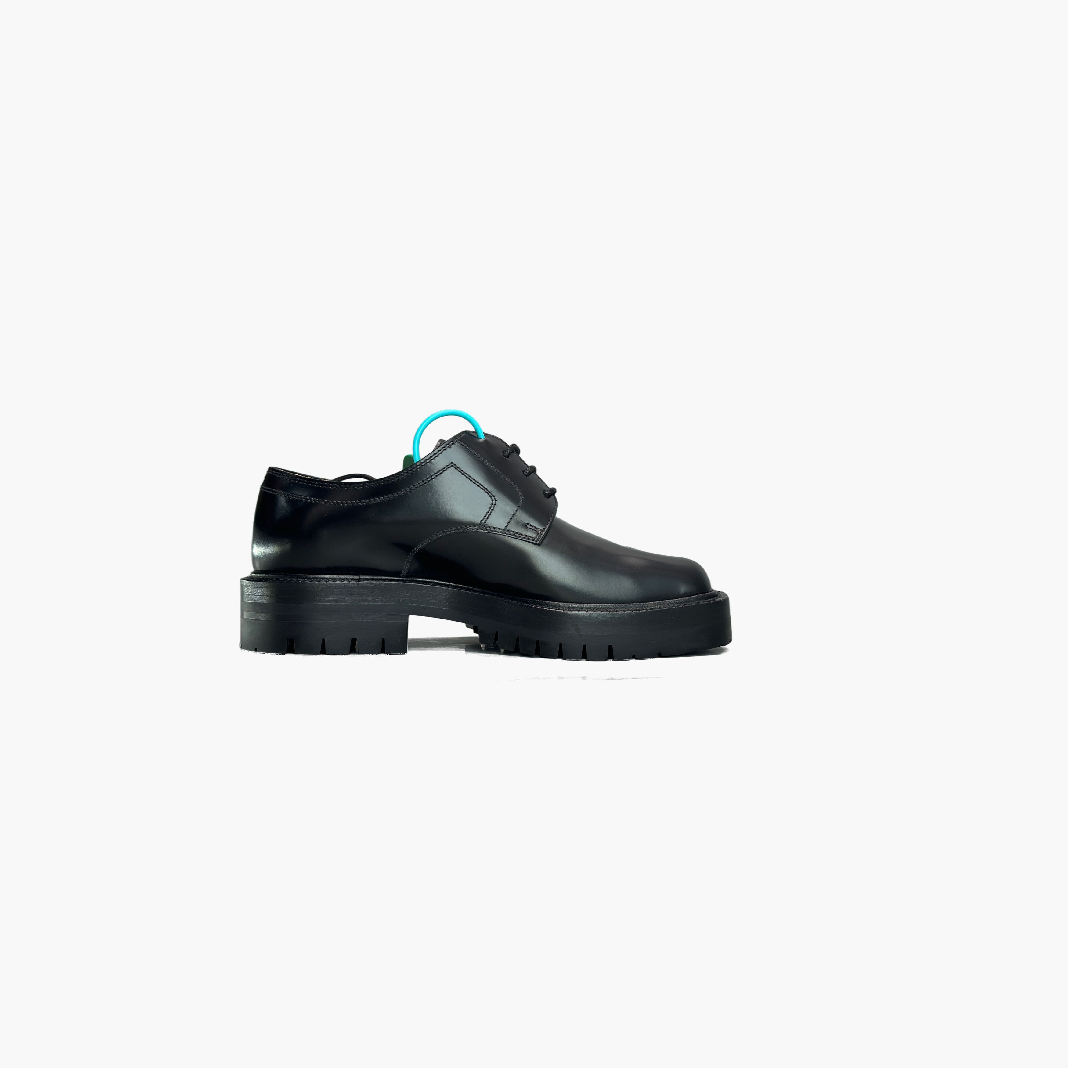Maison Margiela Maison Margiela Black Tabi Lace-Up Shoes Size 35.5 Size US 5.5 / IT 35.5 - 2 Thumbnail