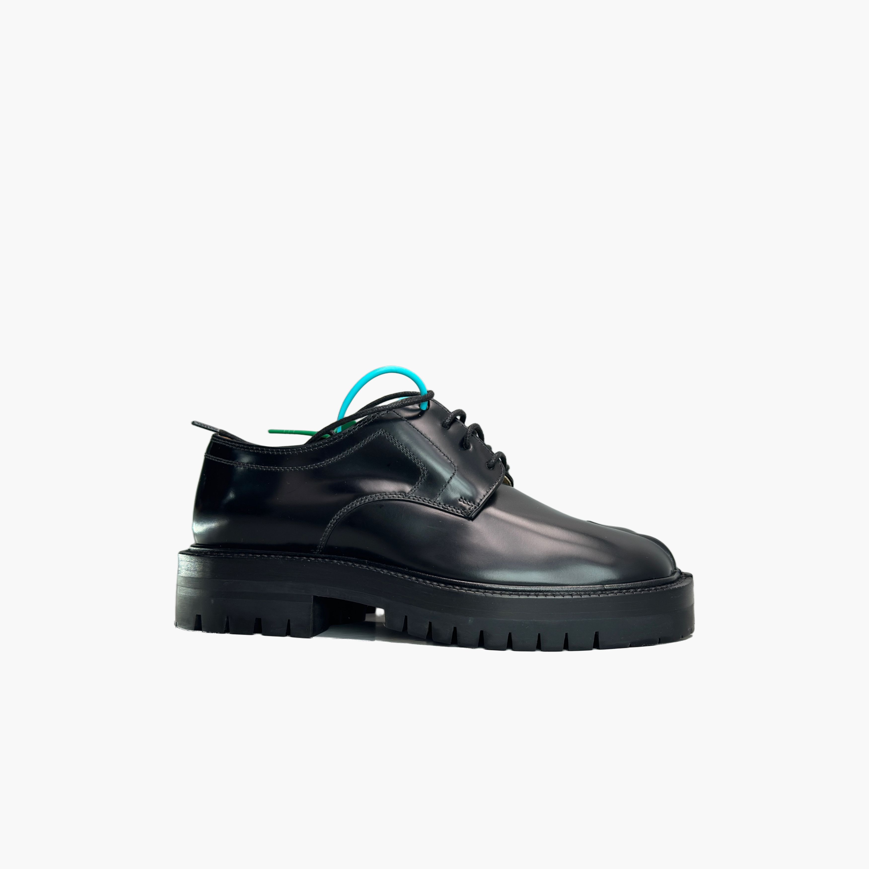 Maison Margiela Maison Margiela Black Tabi Lace-Up Shoes Size 35.5 Size US 5.5 / IT 35.5 - 4 Thumbnail