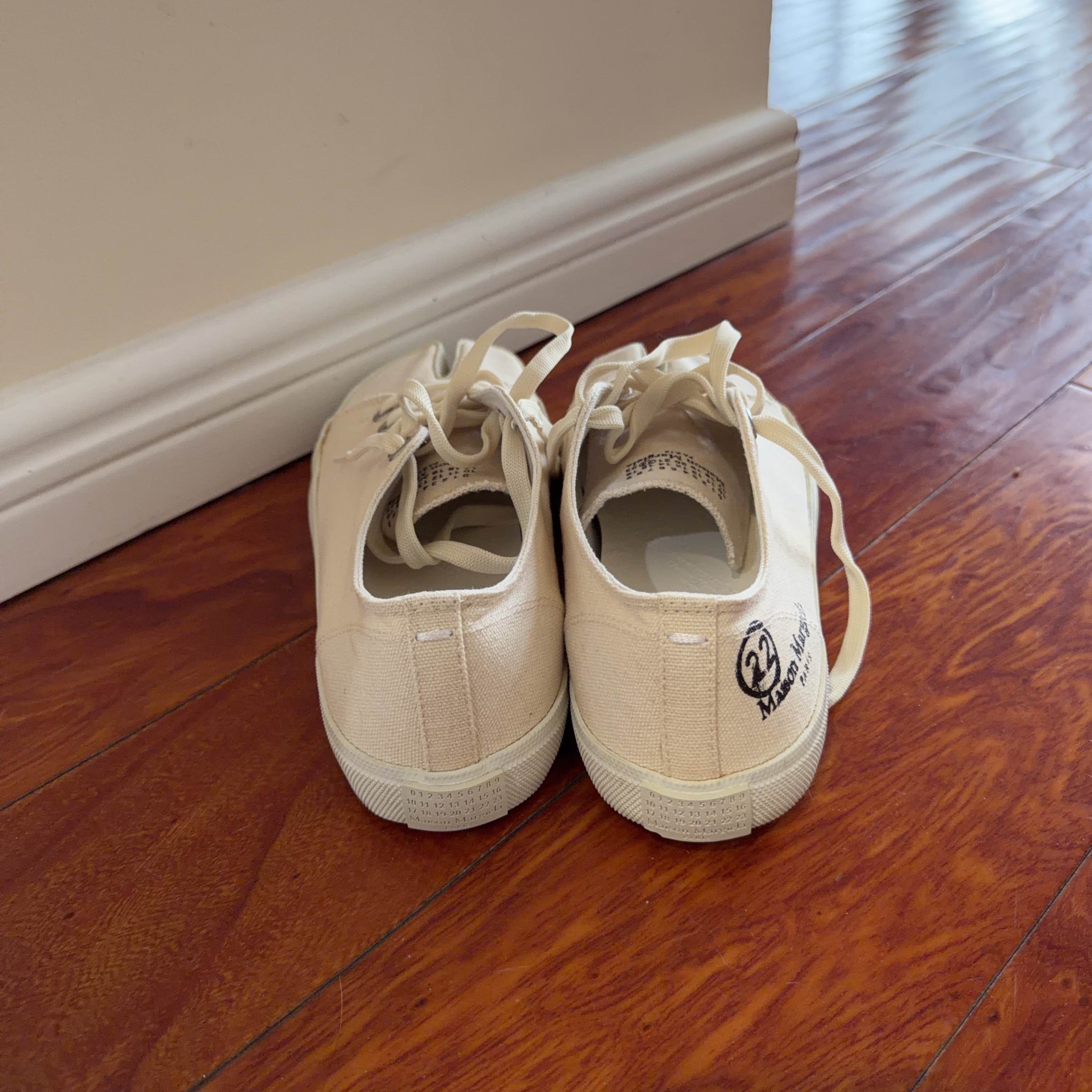 Maison Margiela Maison Margiela Tabi Canvas Low-Top Sneakers Size 38 Size US 8 / IT 38 - 3 Thumbnail