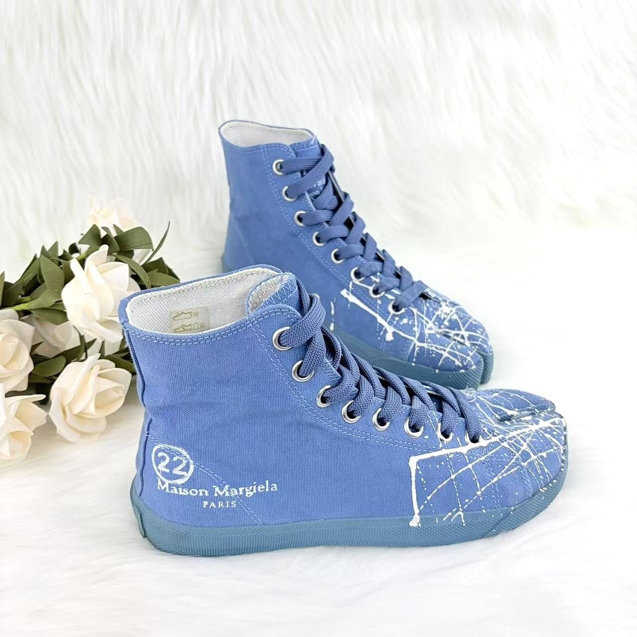 Maison Margiela Maison Margiela Tabi Paint Splatter Hi-Top Sneakers 36 Size US 6 / IT 36 - 10 Thumbnail