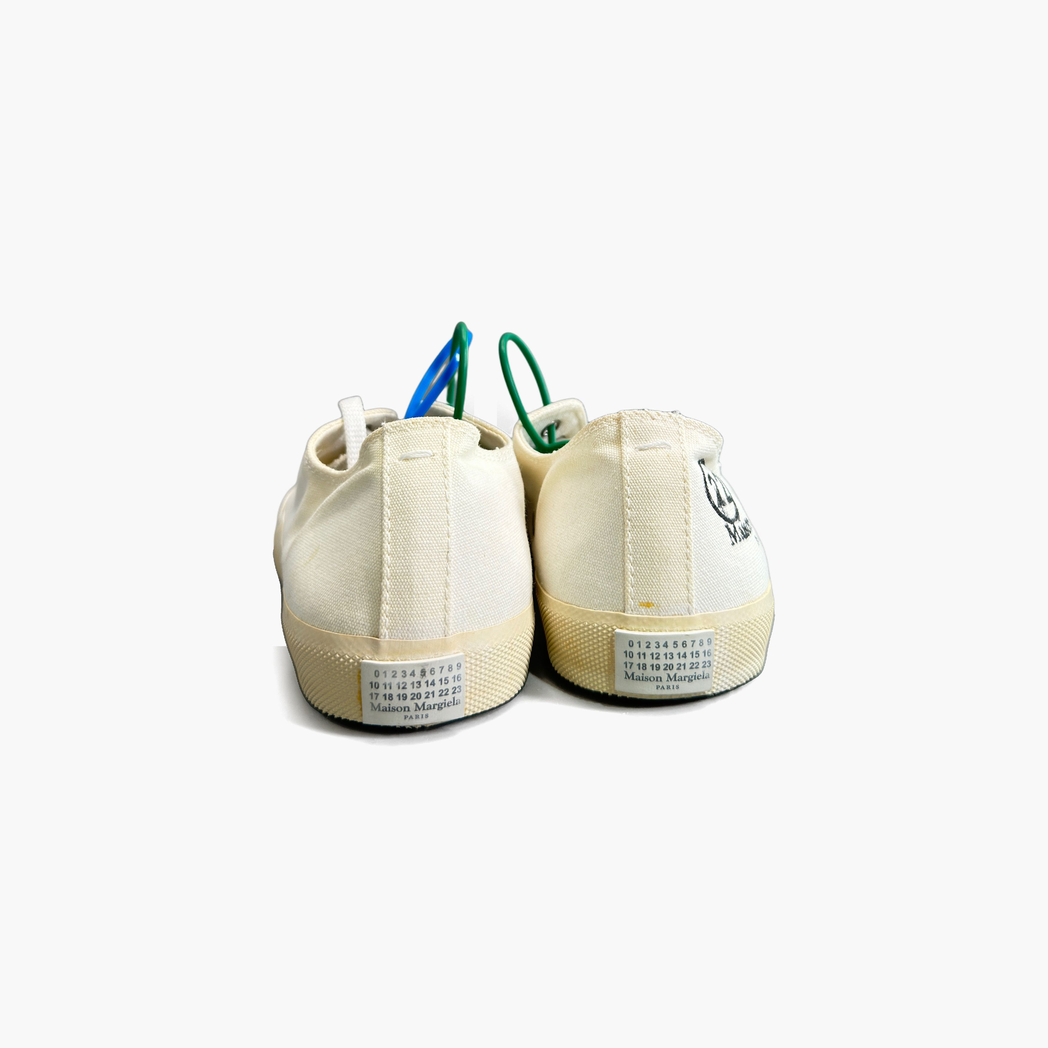 Maison Margiela Maison Margiela Paint Splatter Tabi Sneakers Size 38 Size US 8 / IT 38 - 6 Thumbnail