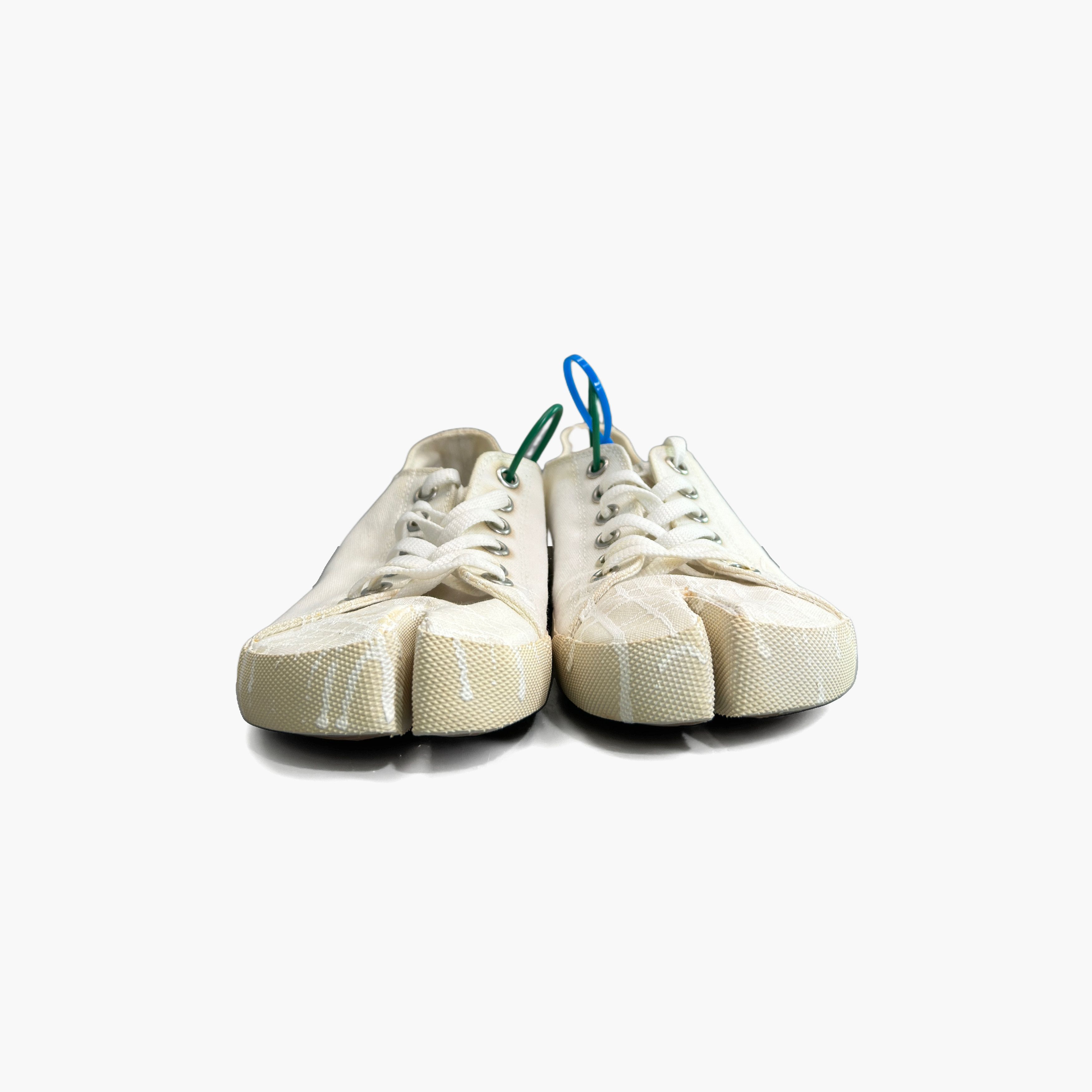 Maison Margiela Maison Margiela Paint Splatter Tabi Sneakers Size 38 Size US 8 / IT 38 - 5 Thumbnail