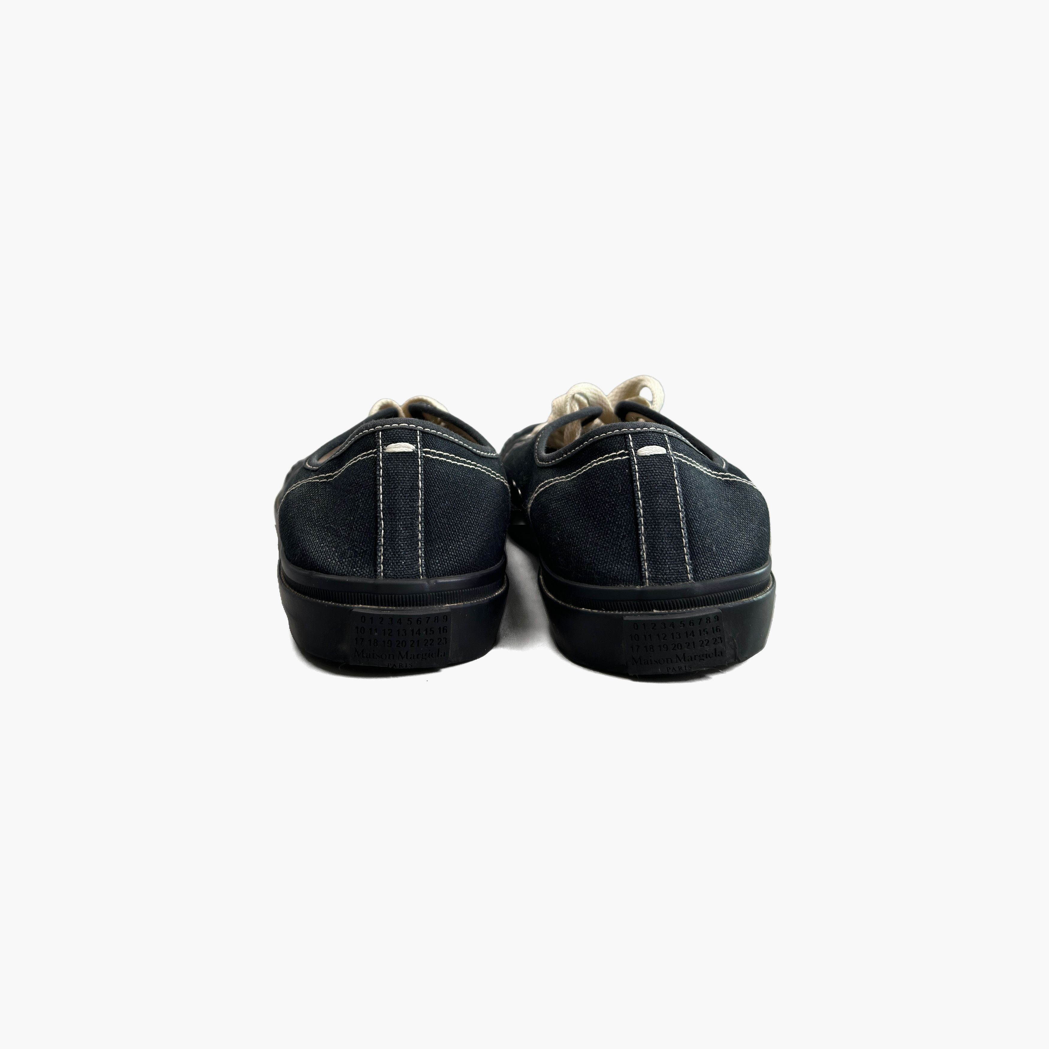 Maison Margiela Maison Margiela Tabi Canvas Low-Top Sneakers Size 36 Size US 6 / IT 36 - 6 Thumbnail