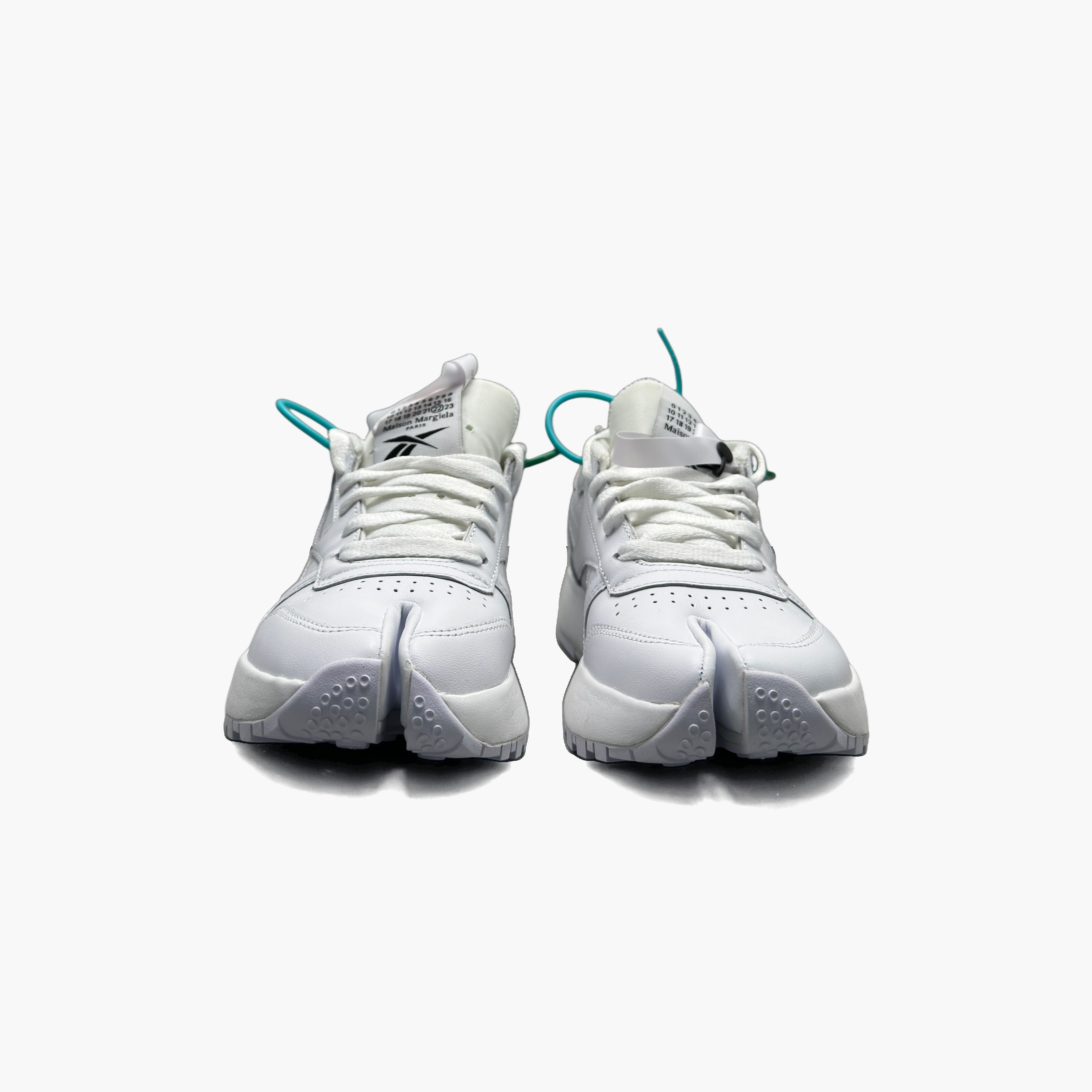 Maison Margiela × Reebok Reebok x Maison Margiela Tabi Classic Leather Sneakers 36 Size US 6 / IT 36 - 5 Thumbnail