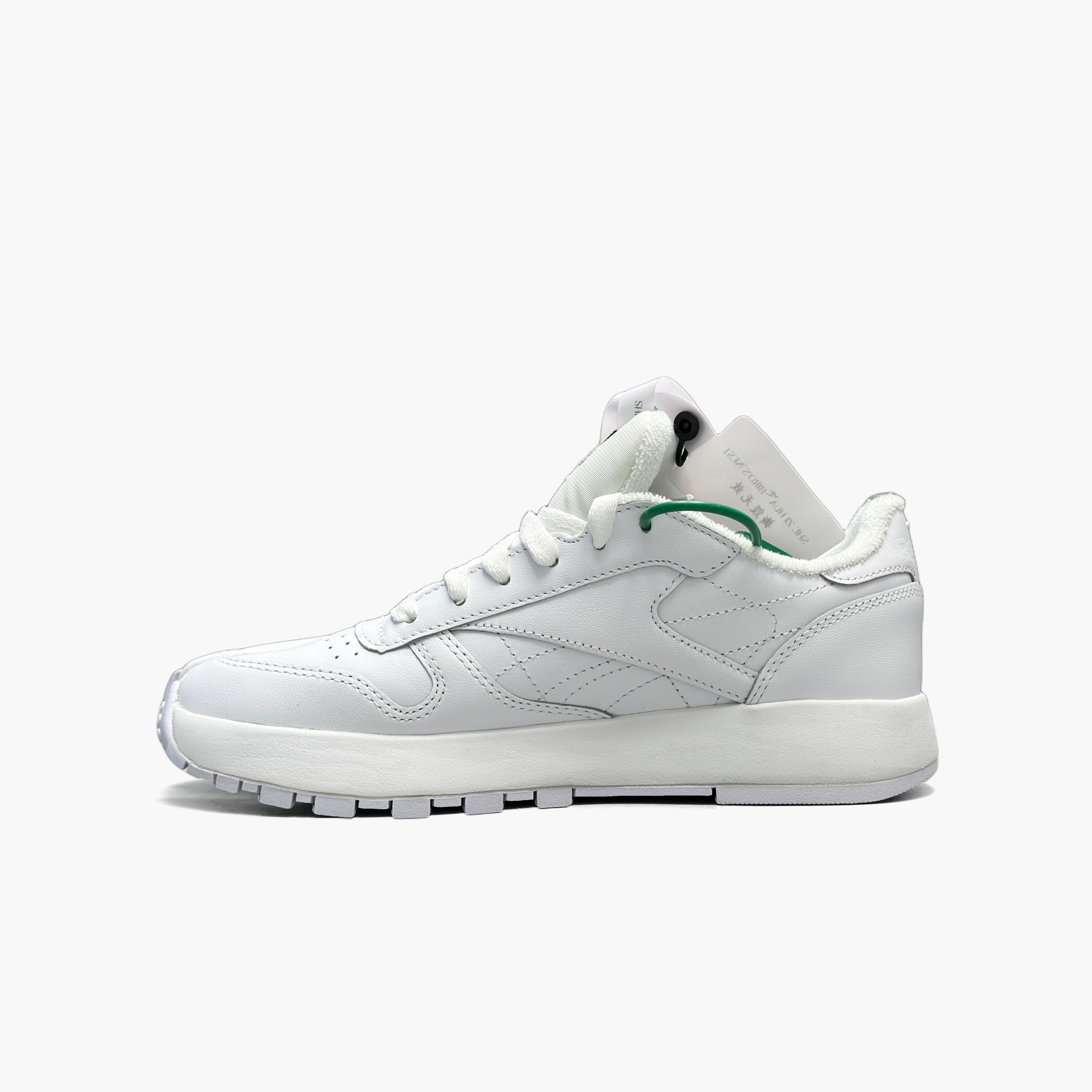 Maison Margiela × Reebok Reebok x Maison Margiela Tabi Classic Leather Sneakers 36 Size US 6 / IT 36 - 3 Thumbnail