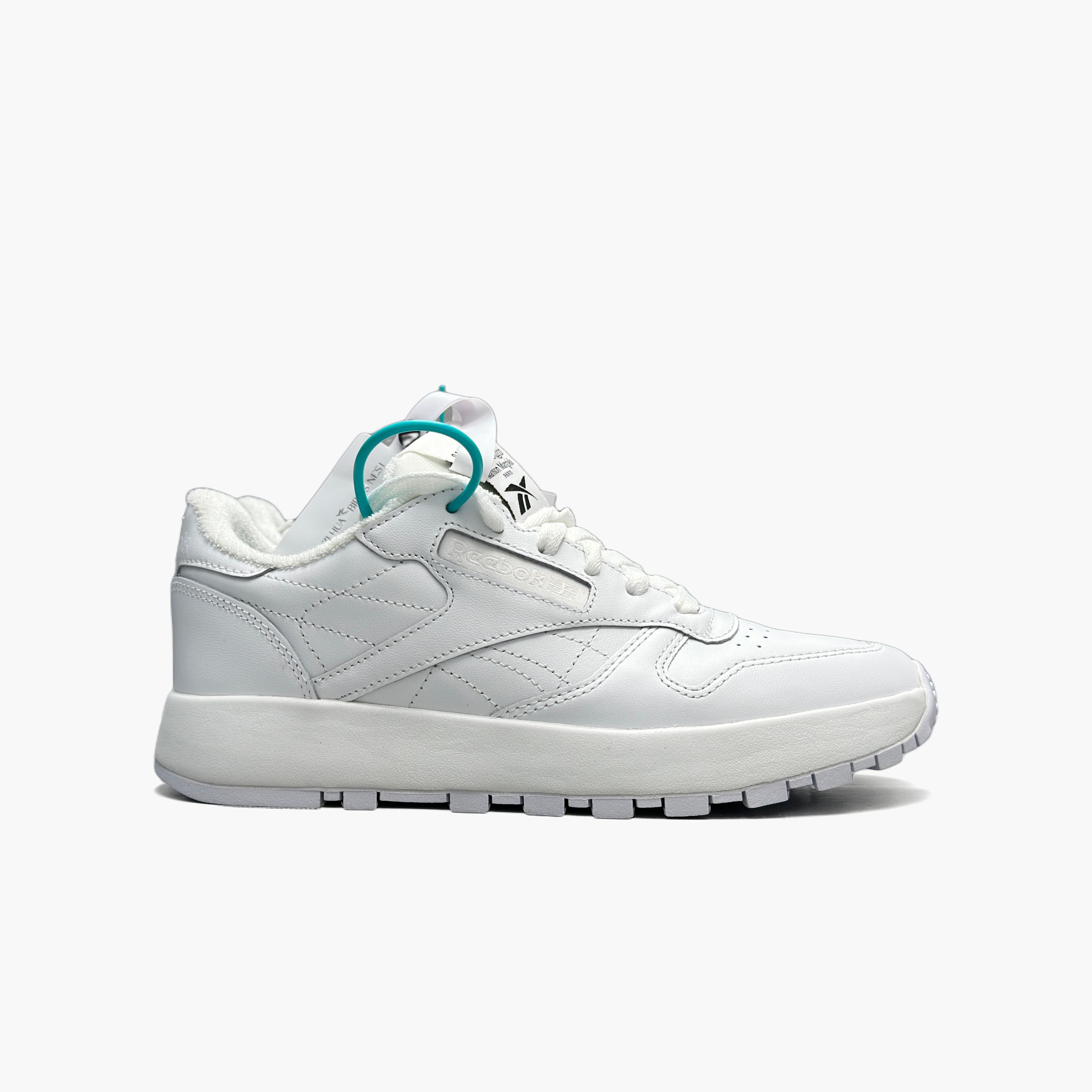 Maison Margiela × Reebok Reebok x Maison Margiela Tabi Classic Leather Sneakers 36 Size US 6 / IT 36 - 4 Thumbnail