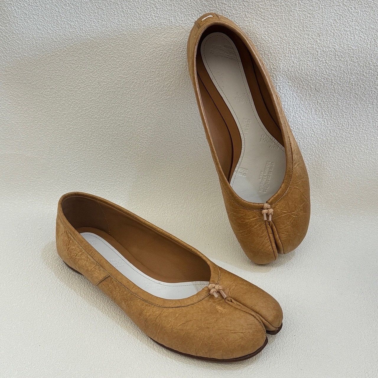 Maison Margiela Maison Margiela Tan Tabi Ballet Flats Size 36 Size US 6 / IT 36 - 9 Thumbnail