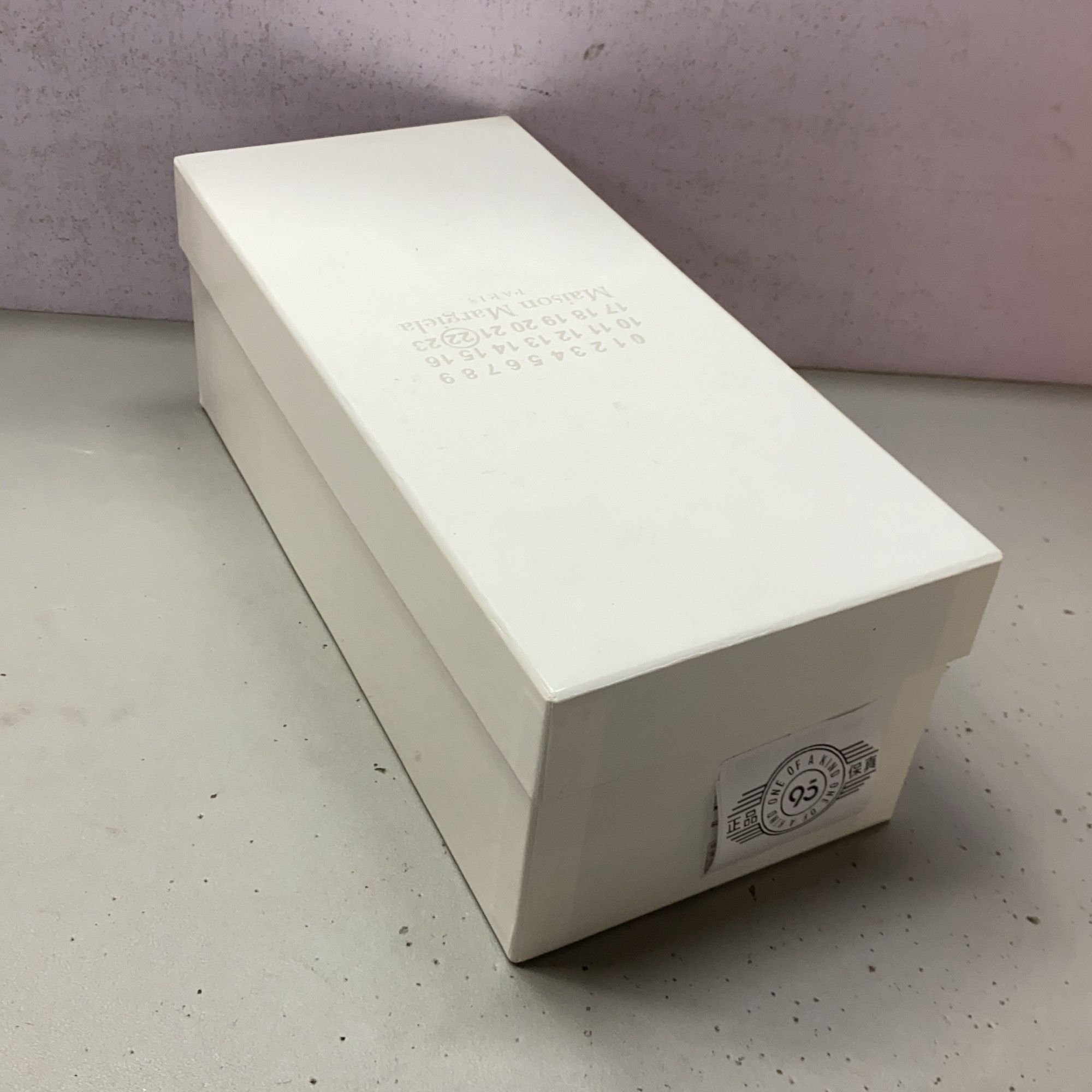 Maison Margiela Maison Margiela Silver Tabi Flats Size 35 Size US 5 / IT 35 - 10 Thumbnail