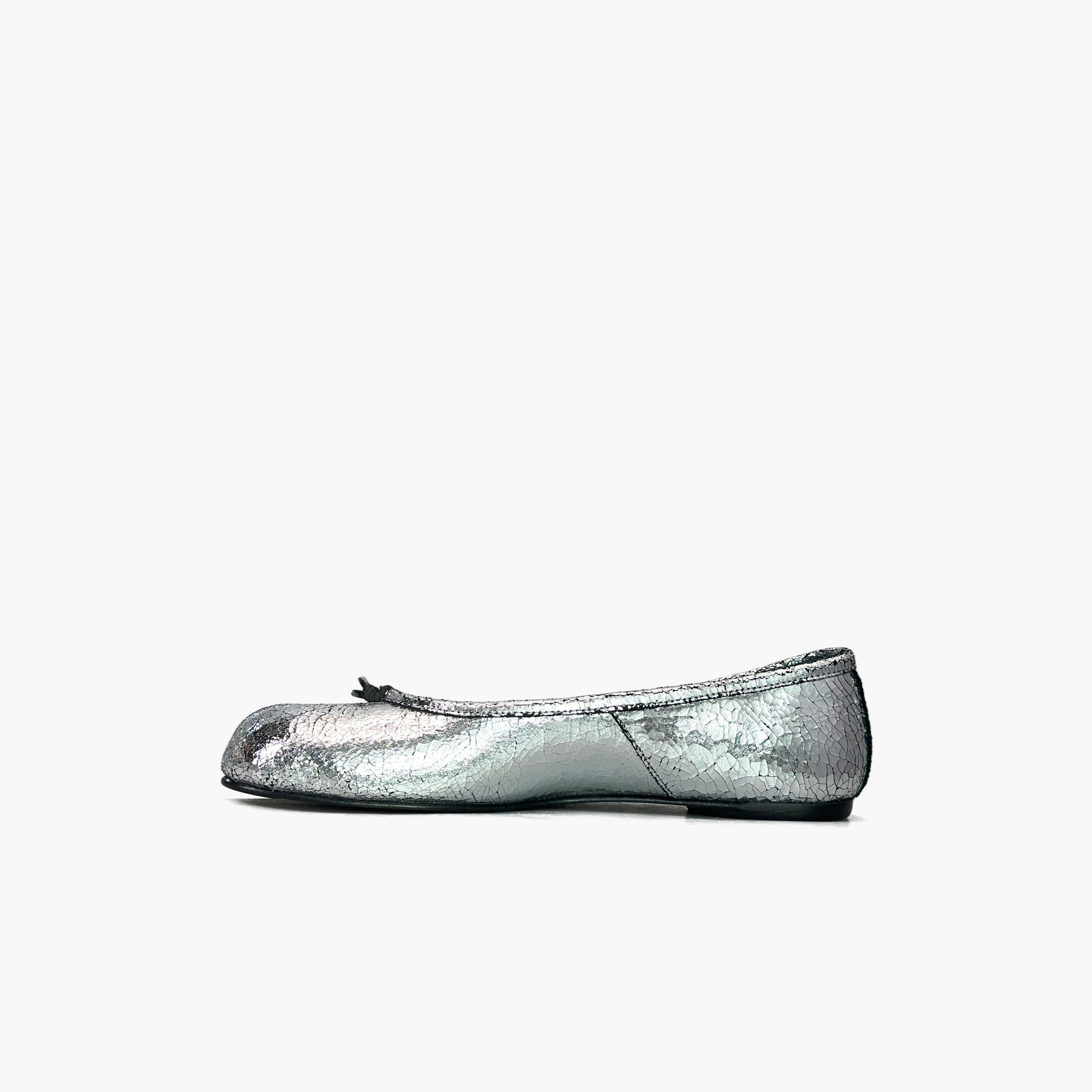 Maison Margiela Maison Margiela Silver Tabi Flats Size 35 Size US 5 / IT 35 - 3 Thumbnail