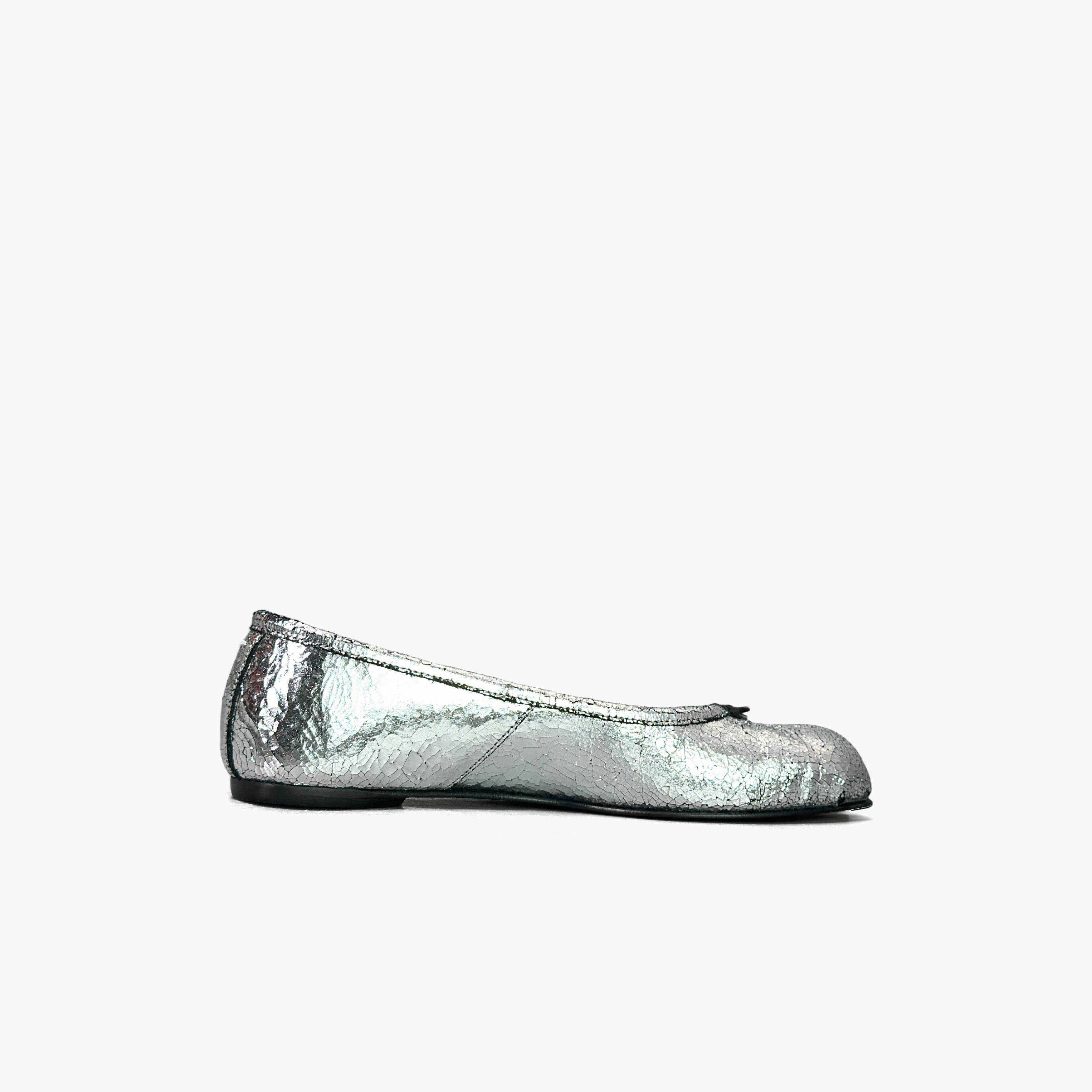 Maison Margiela Maison Margiela Silver Tabi Flats Size 35 Size US 5 / IT 35 - 2 Thumbnail