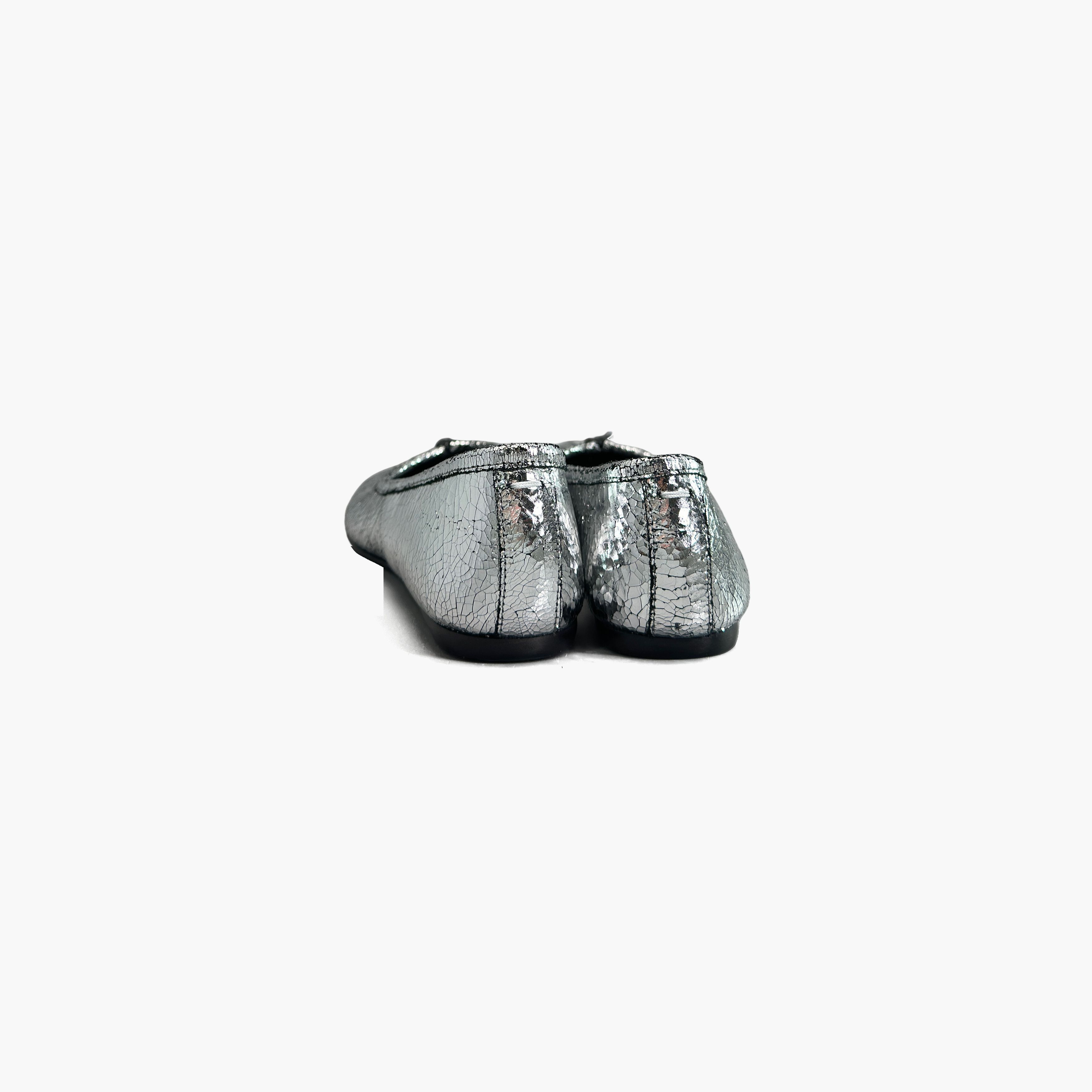 Maison Margiela Maison Margiela Silver Tabi Flats Size 35 Size US 5 / IT 35 - 6 Thumbnail