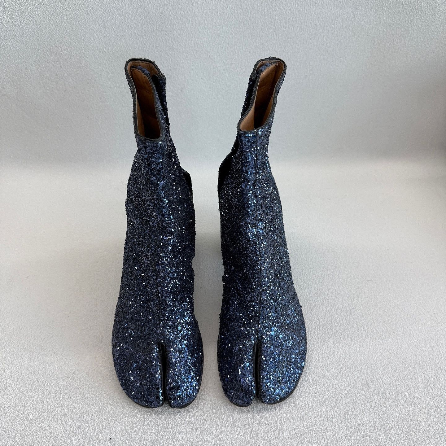 Maison Margiela Maison Margiela Blue Glitter Tabi Boots Size 36 Size US 6 / IT 36 - 2 Thumbnail