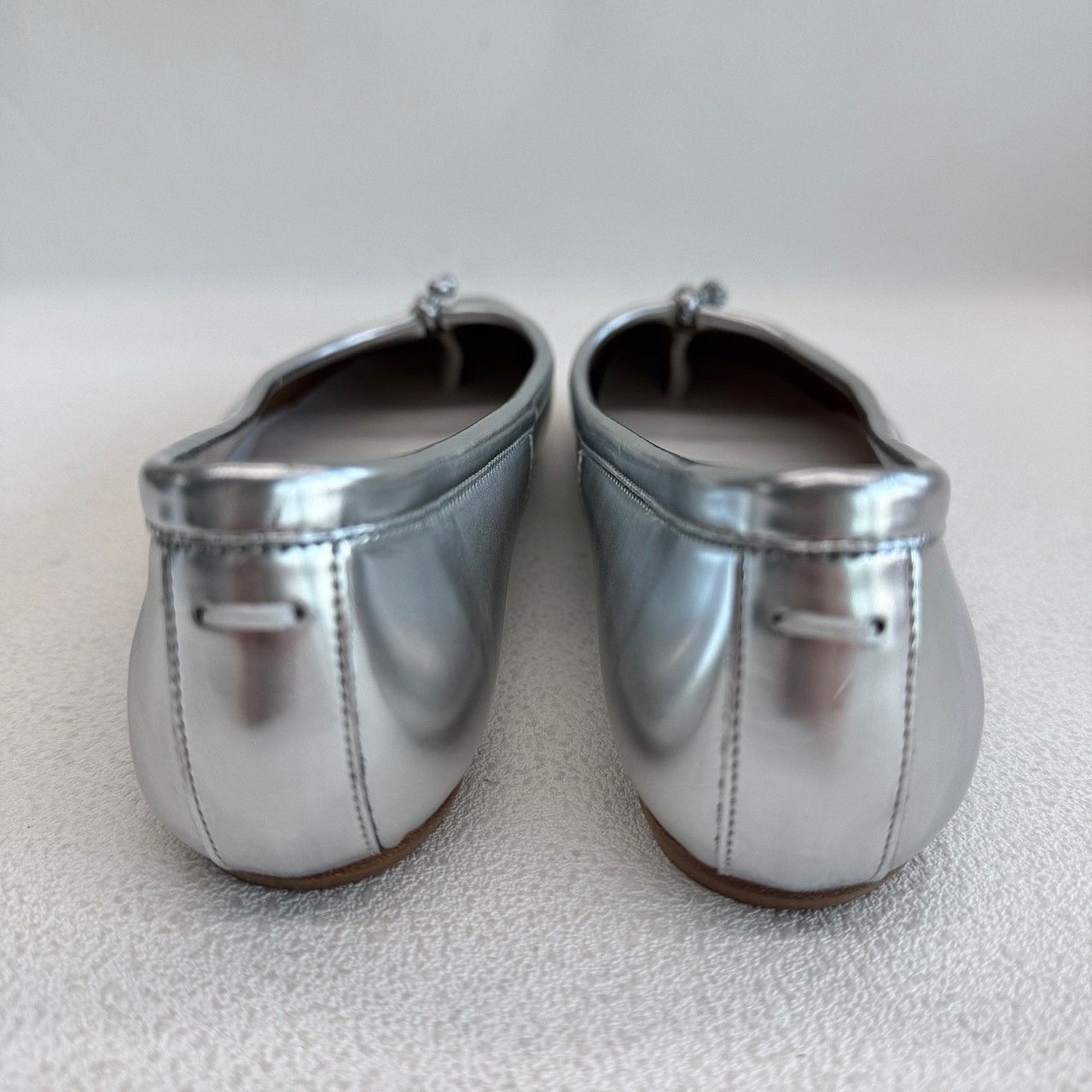 Maison Margiela Maison Margiela Silver Tabi Ballet Flats Size 35 Size US 5 / IT 35 - 3 Thumbnail