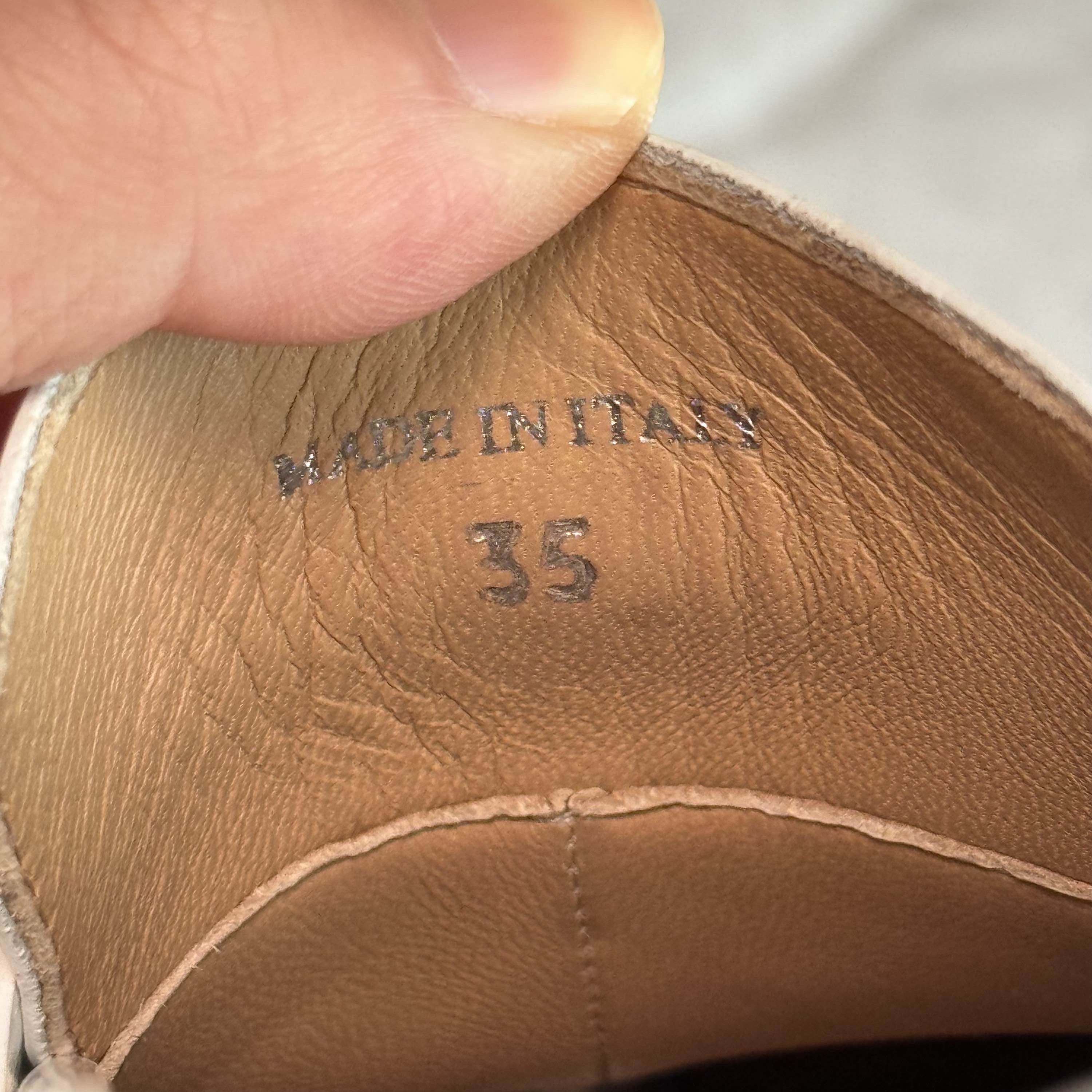Maison Margiela Maison Margiela Tabi Leather Loafers Size 35 Size US 5 / IT 35 - 5 Thumbnail
