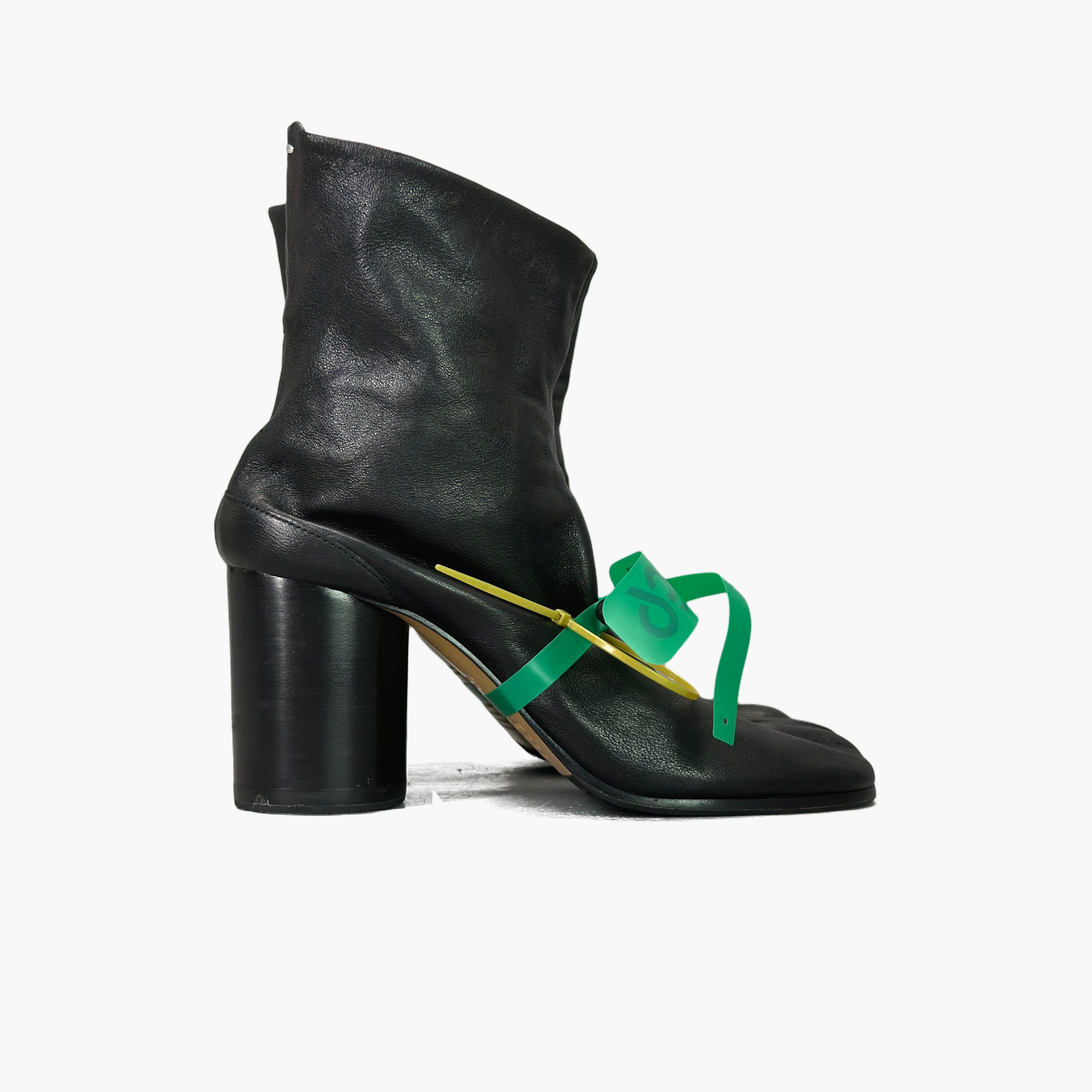 Maison Margiela Maison Margiela Black Leather Tabi Boots Size 38 Size US 8 / IT 38 - 4 Thumbnail
