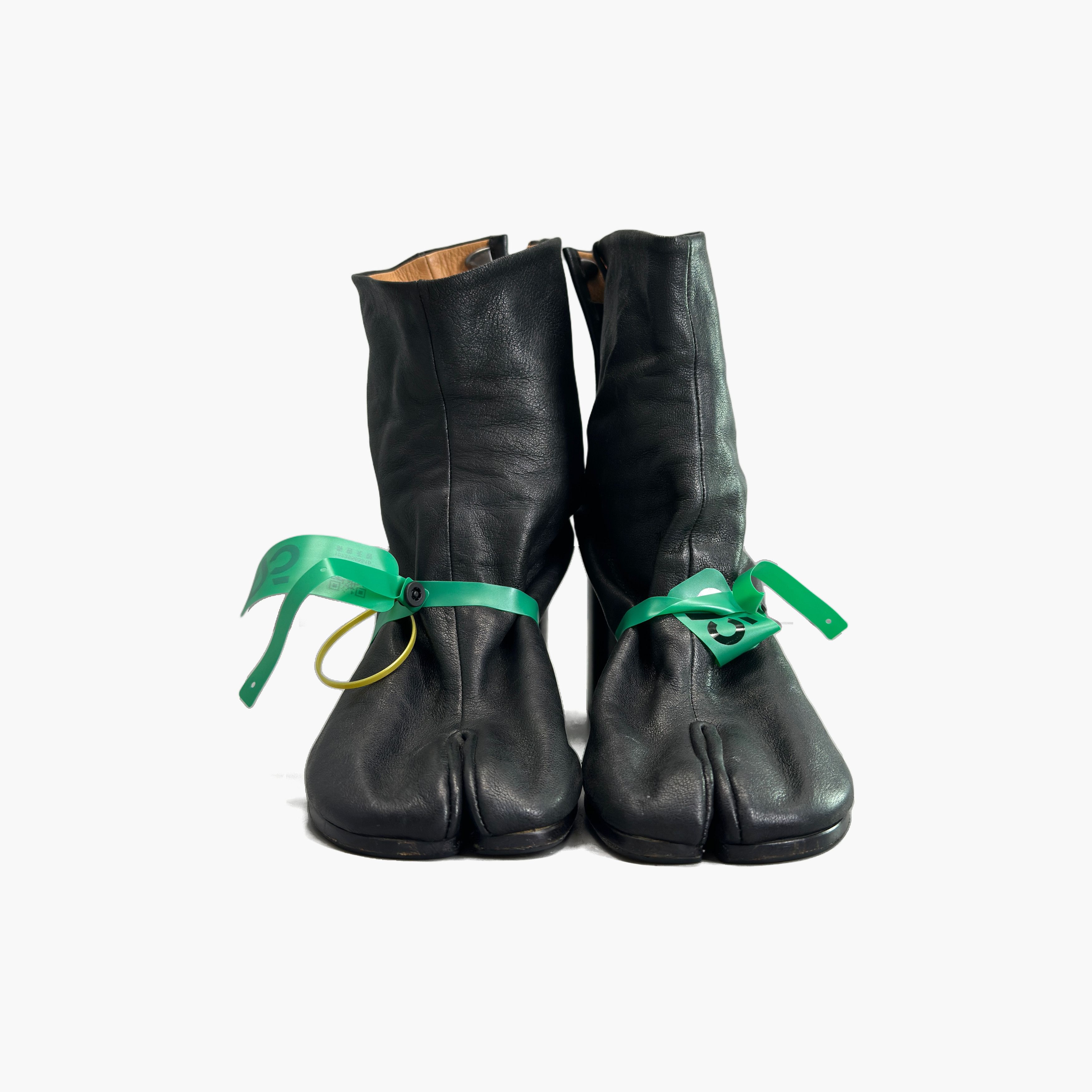 Maison Margiela Maison Margiela Black Leather Tabi Boots Size 38 Size US 8 / IT 38 - 5 Thumbnail