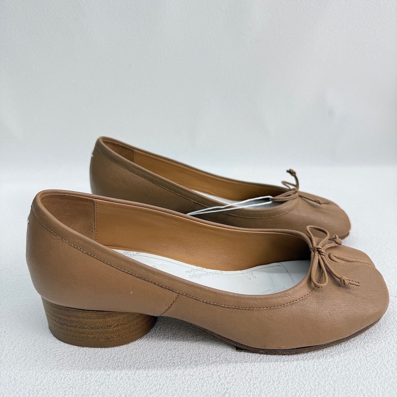 Maison Margiela Maison Margiela Brown Tabi Ballet Pumps Size 36 Size US 6 / IT 36 - 7 Thumbnail