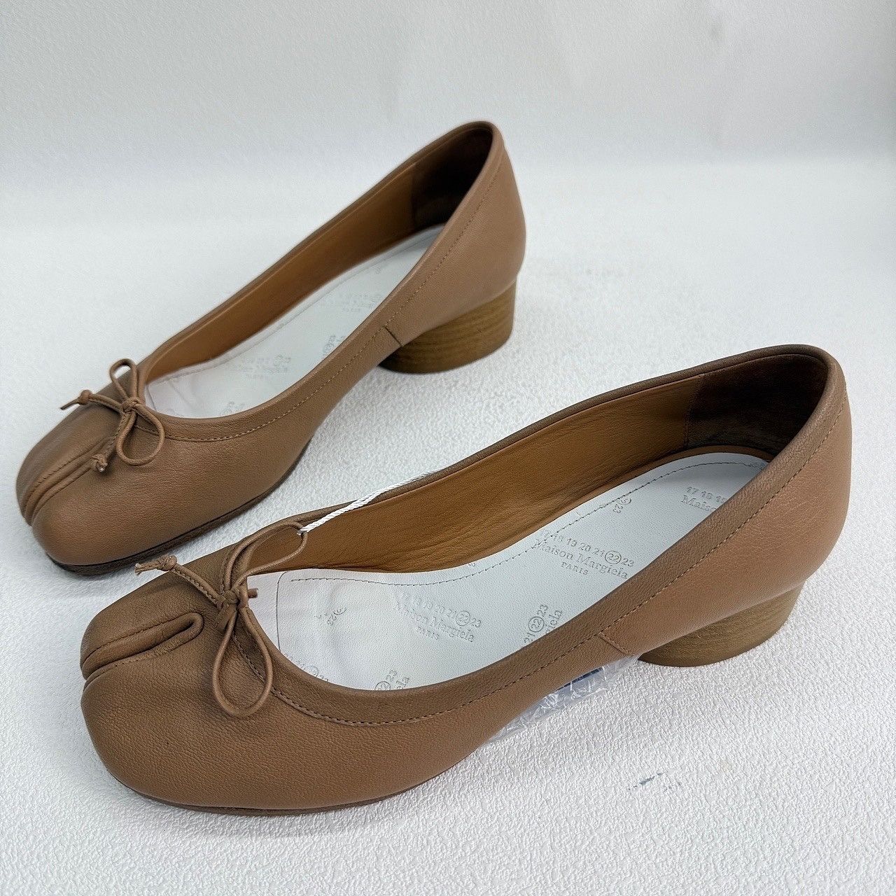 Maison Margiela Maison Margiela Brown Tabi Ballet Pumps Size 36 Size US 6 / IT 36 - 10 Thumbnail