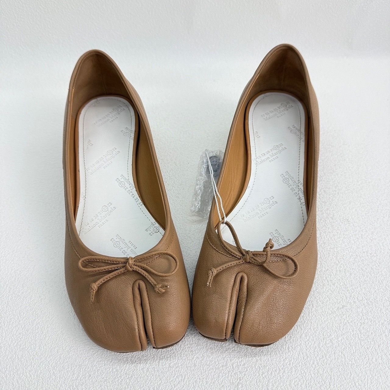 Maison Margiela Maison Margiela Brown Tabi Ballet Pumps Size 36 Size US 6 / IT 36 - 9 Thumbnail