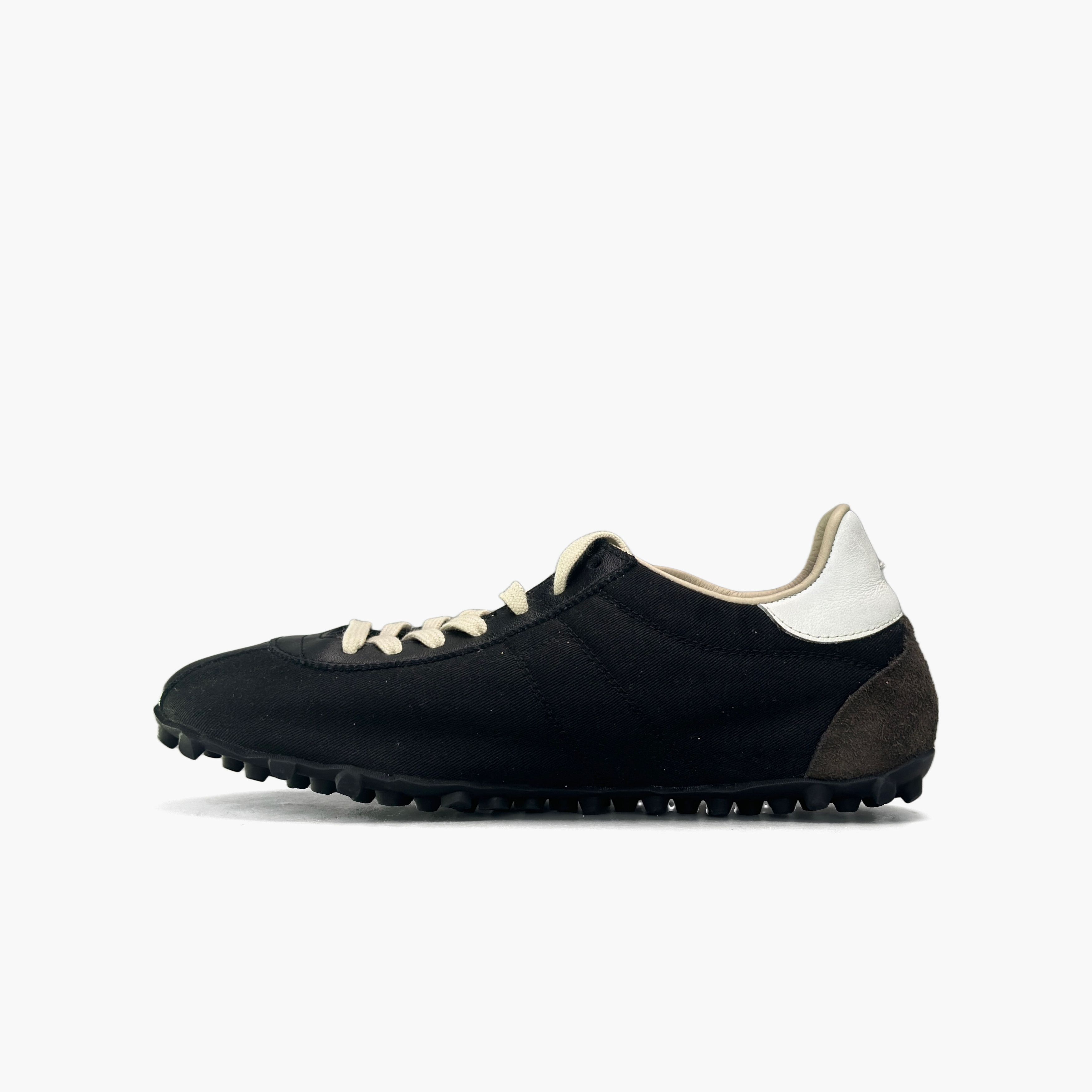 Maison Margiela Maison Margiela Leather Studded Sneakers Size 36 Size US 6 / IT 36 - 3 Thumbnail
