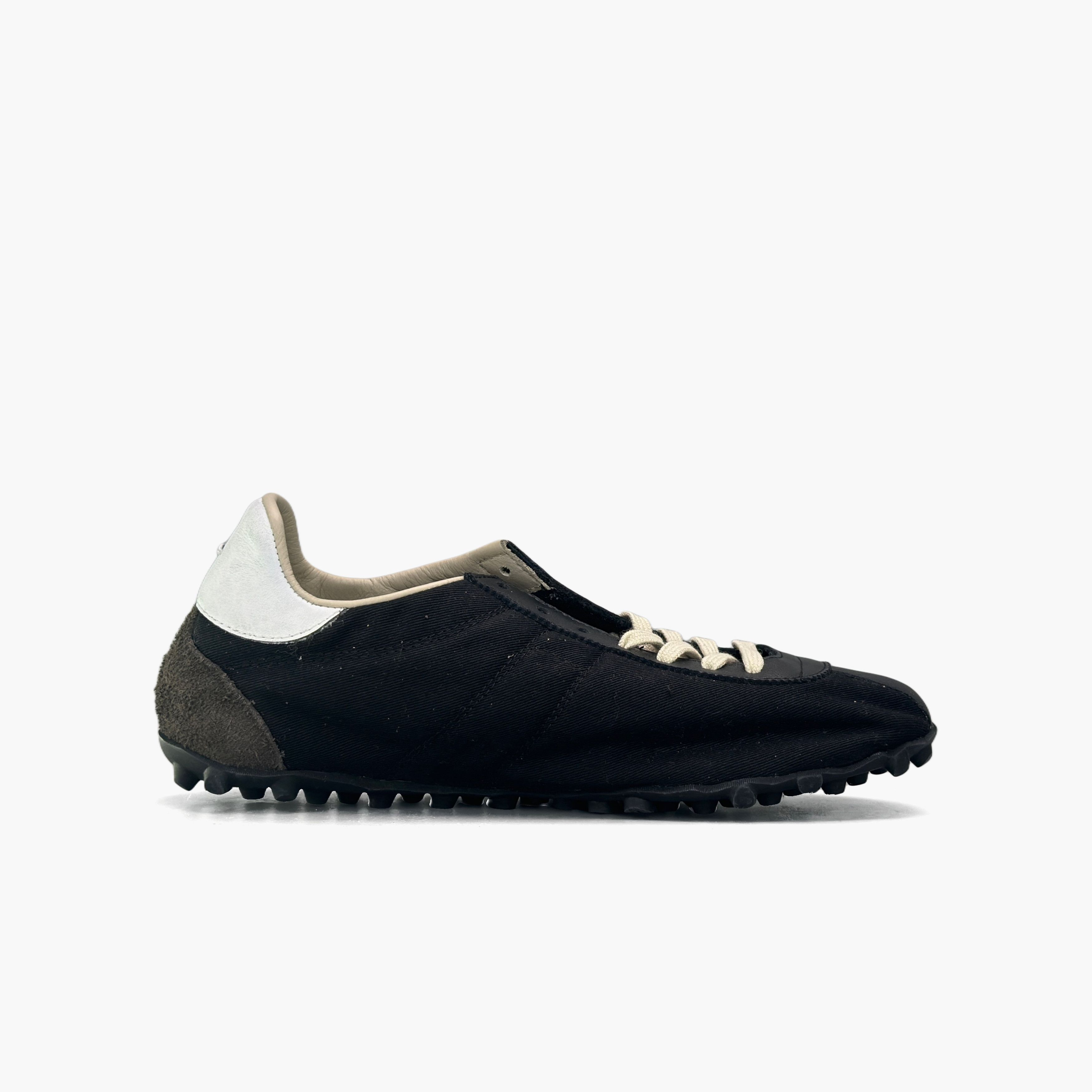 Maison Margiela Maison Margiela Leather Studded Sneakers Size 36 Size US 6 / IT 36 - 2 Thumbnail