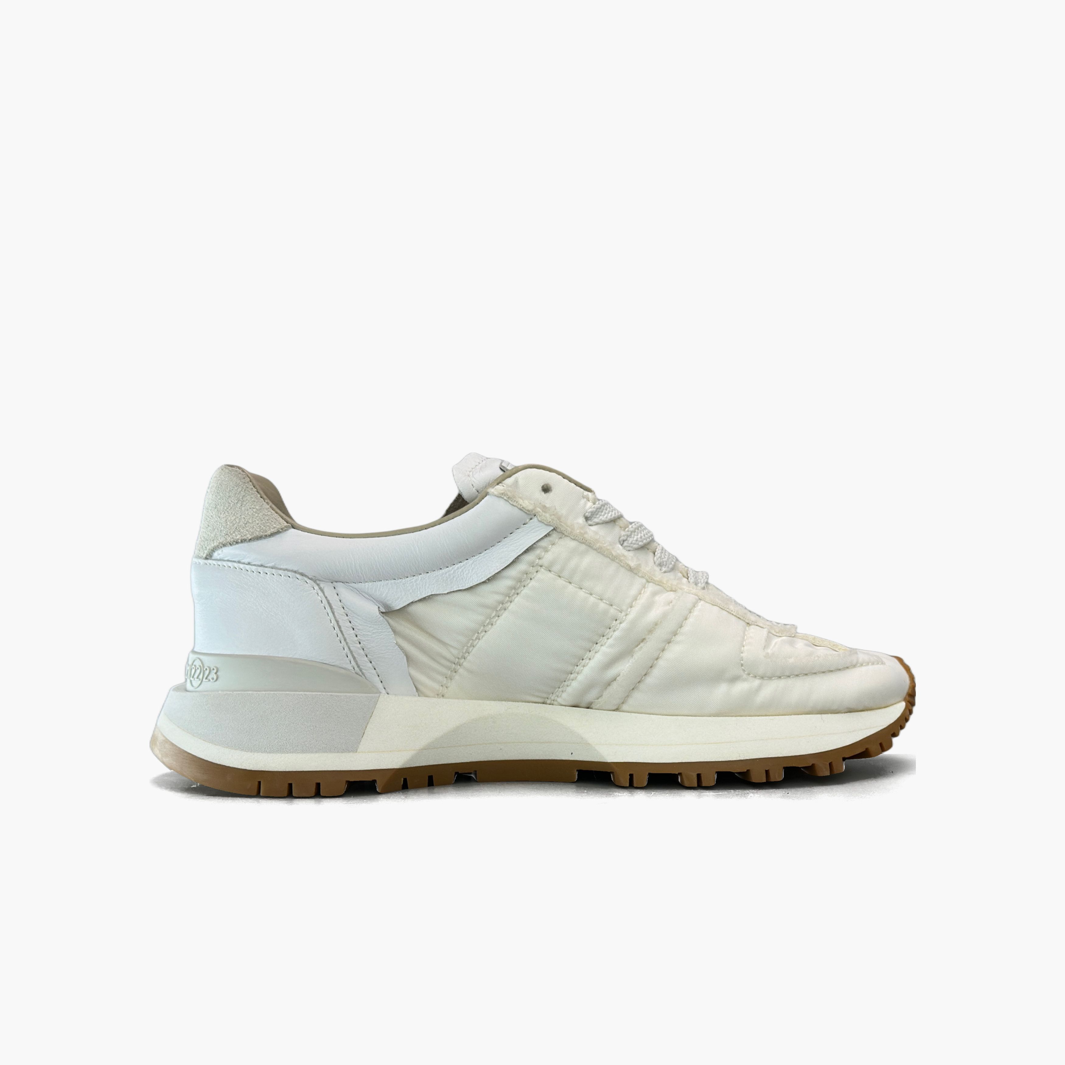 Maison Margiela Maison Margiela Ivory Runner Sneakers Size 36 Size US 6 / IT 36 - 2 Thumbnail