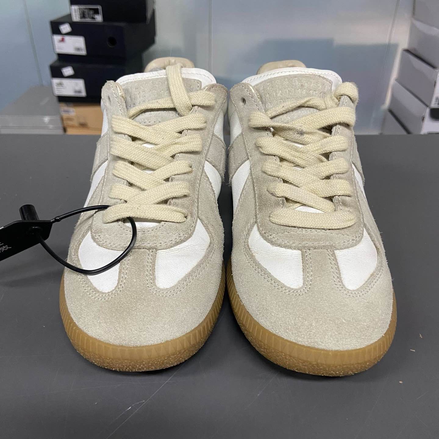 Maison Margiela Maison Margiela Replica Sneakers Size 35.5 Size US 5.5 / IT 35.5 - 2 Thumbnail