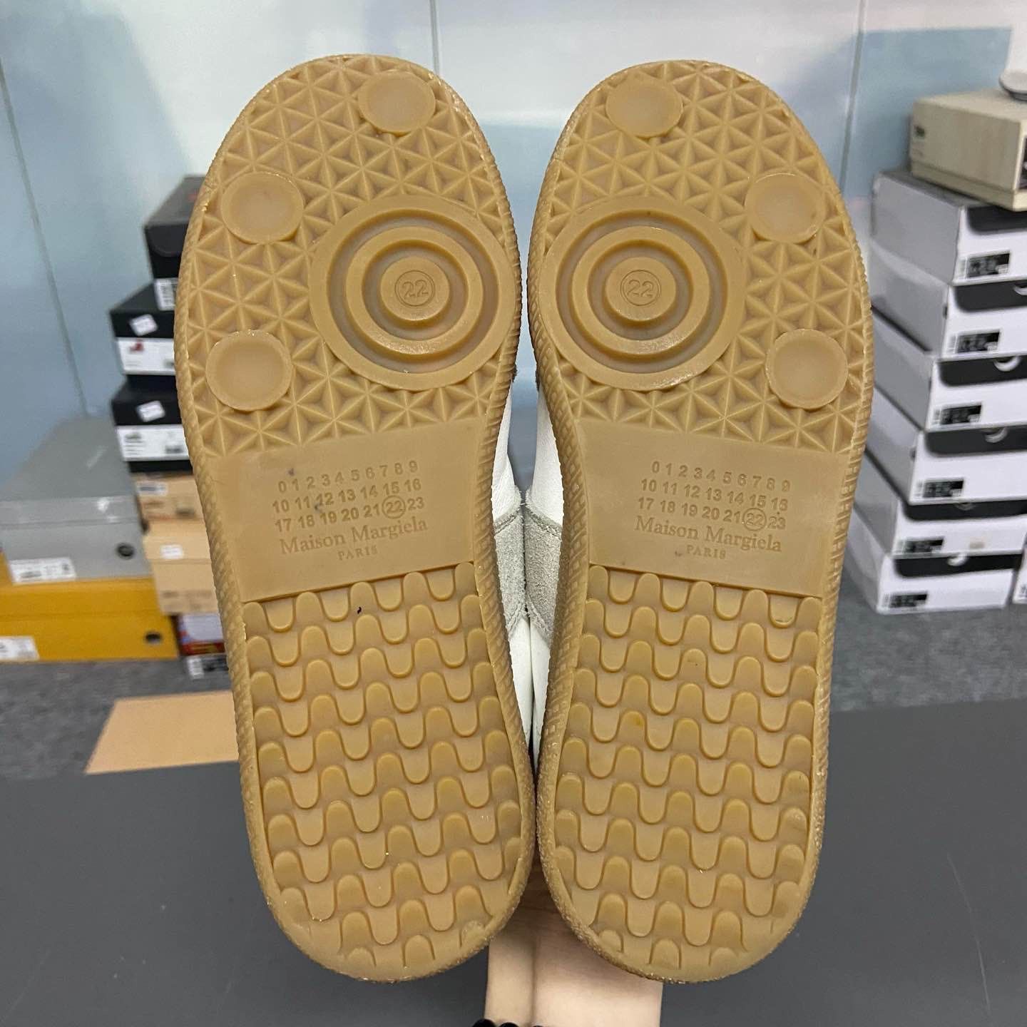 Maison Margiela Maison Margiela Replica Sneakers Size 35.5 Size US 5.5 / IT 35.5 - 4 Thumbnail