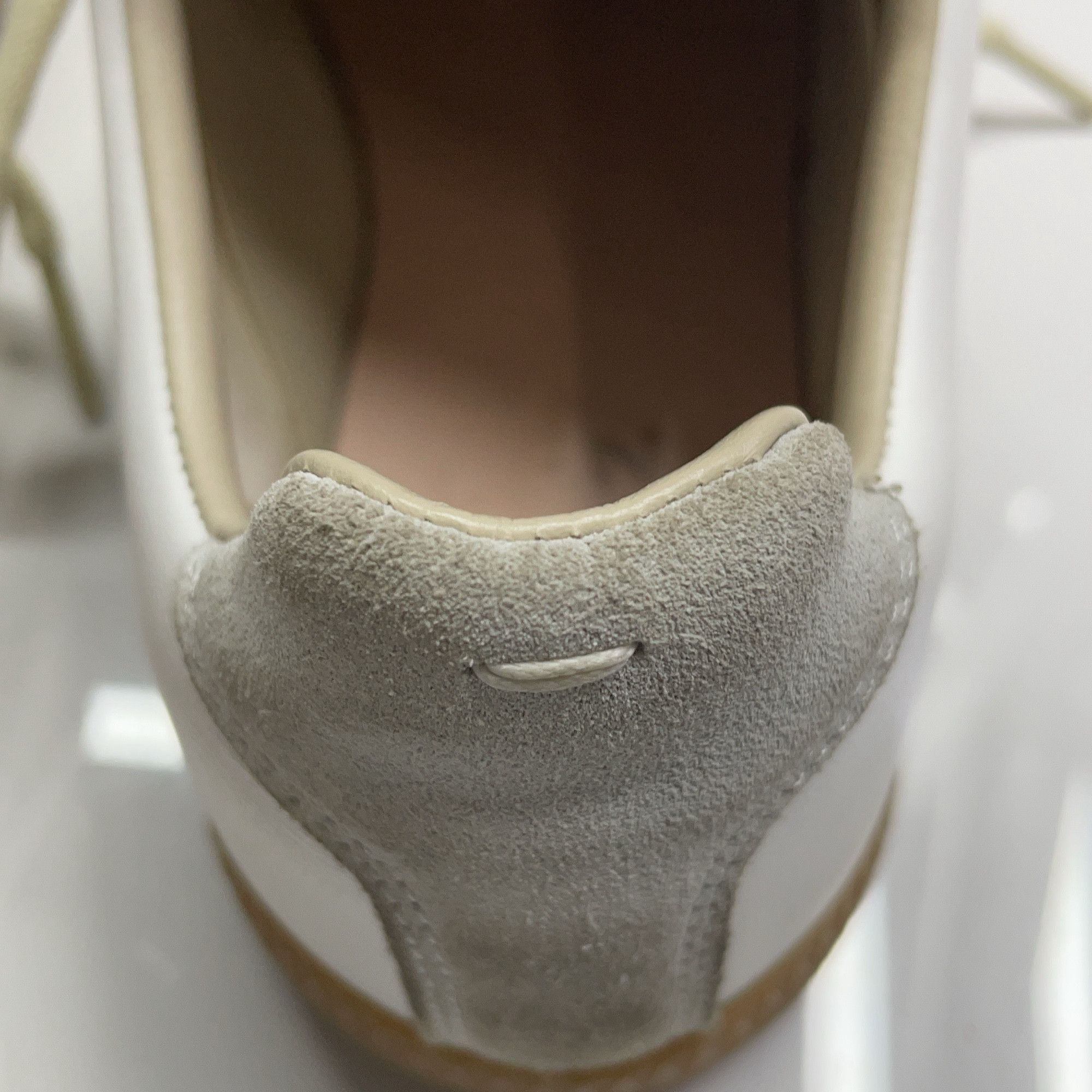 Maison Margiela Maison Margiela Replica Low-Top Sneakers Size 37.5 Size US 7.5 / IT 37.5 - 10 Thumbnail