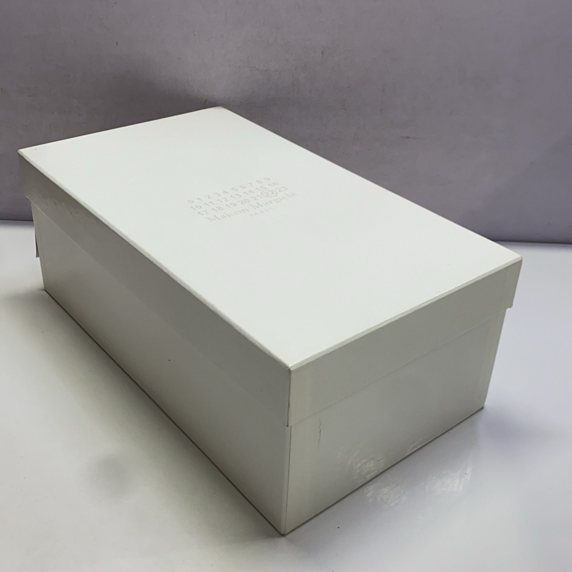 Maison Margiela Maison Margiela Replica Sneakers Size 38 Size US 8 / IT 38 - 10 Thumbnail
