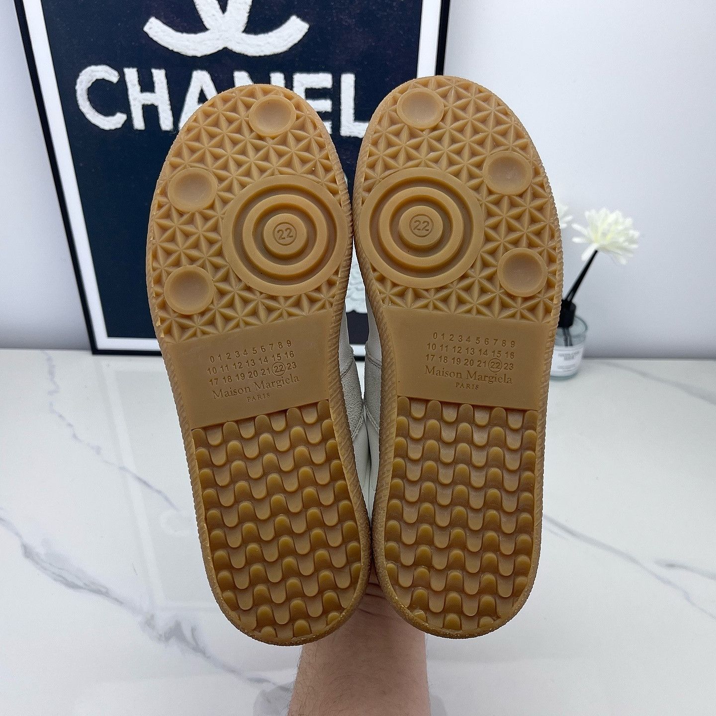 Maison Margiela Maison Margiela Replica Low-Top Sneakers Size 36 Size US 6 / IT 36 - 4 Thumbnail