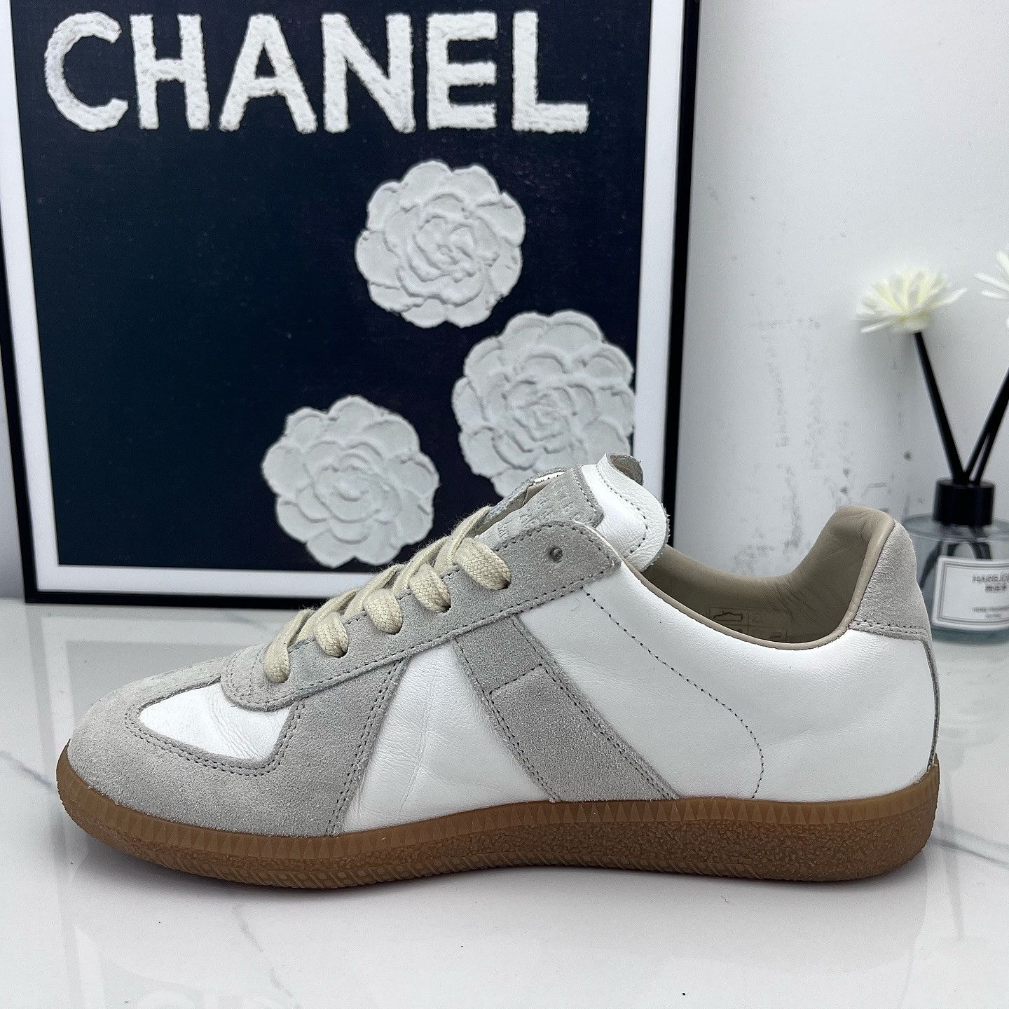 Maison Margiela Maison Margiela Replica Low-Top Sneakers Size 36 Size US 6 / IT 36 - 10 Thumbnail