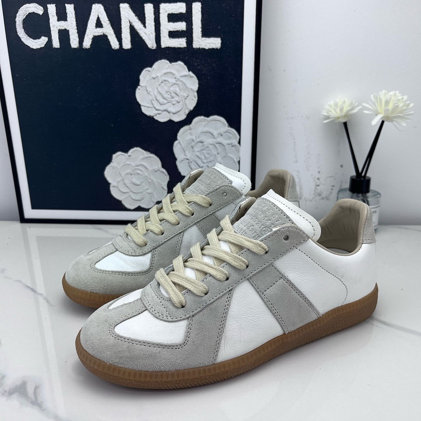 Maison Margiela Maison Margiela Replica Low-Top Sneakers Size 36 Size US 6 / IT 36 - 9 Thumbnail