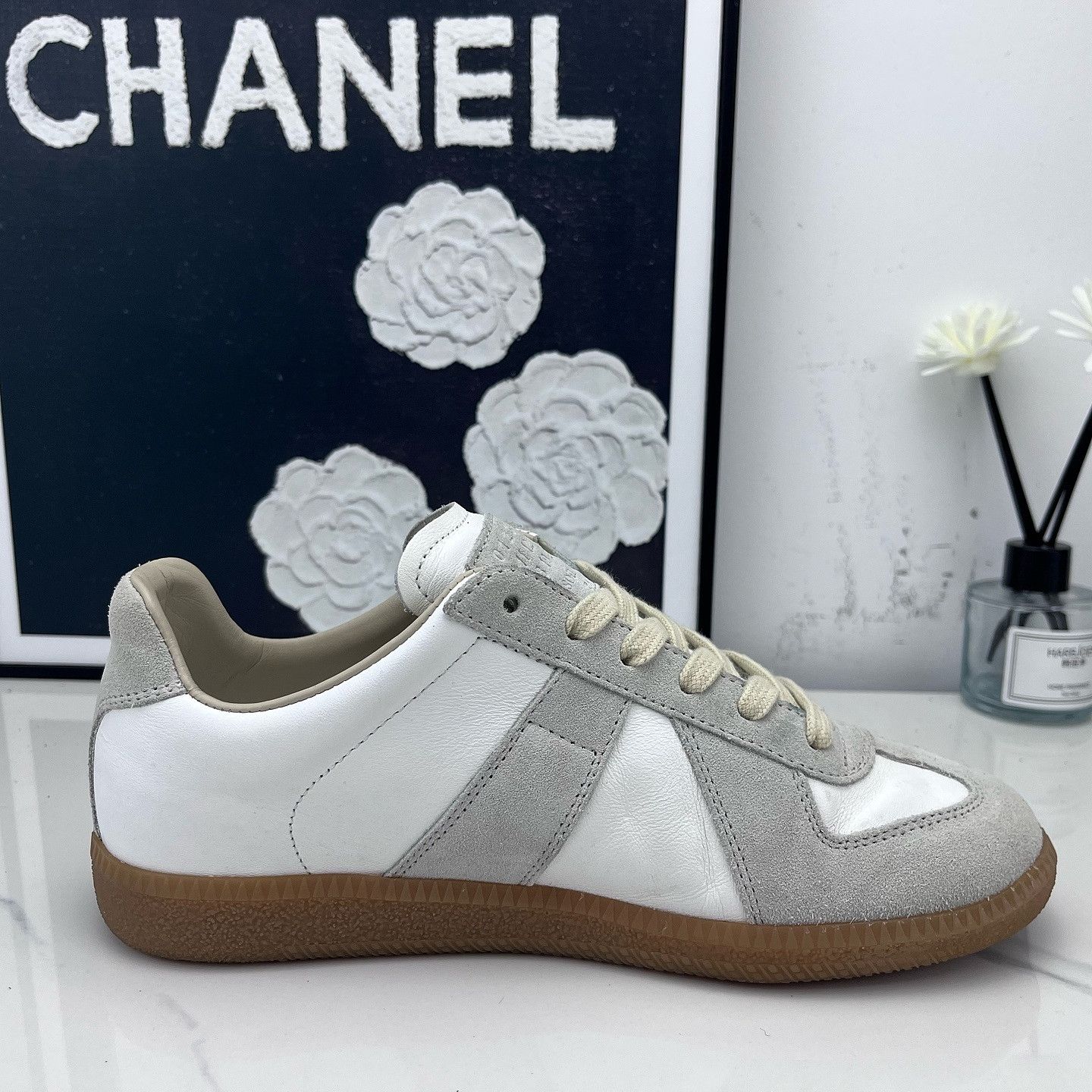 Maison Margiela Maison Margiela Replica Low-Top Sneakers Size 36 Size US 6 / IT 36 - 7 Thumbnail