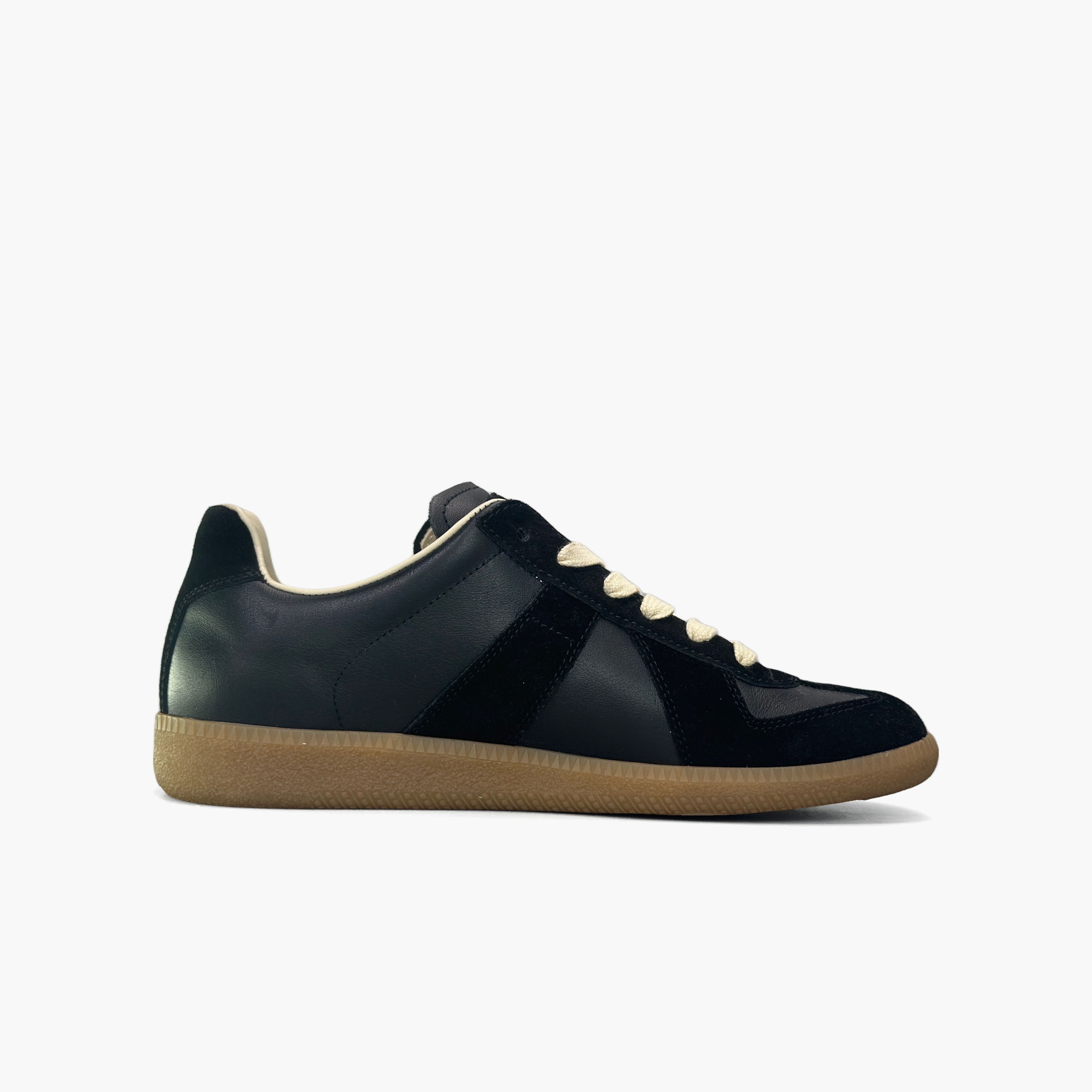 Maison Margiela Maison Margiela Replica Low-Top Sneakers Size 38 Size US 8 / IT 38 - 2 Thumbnail