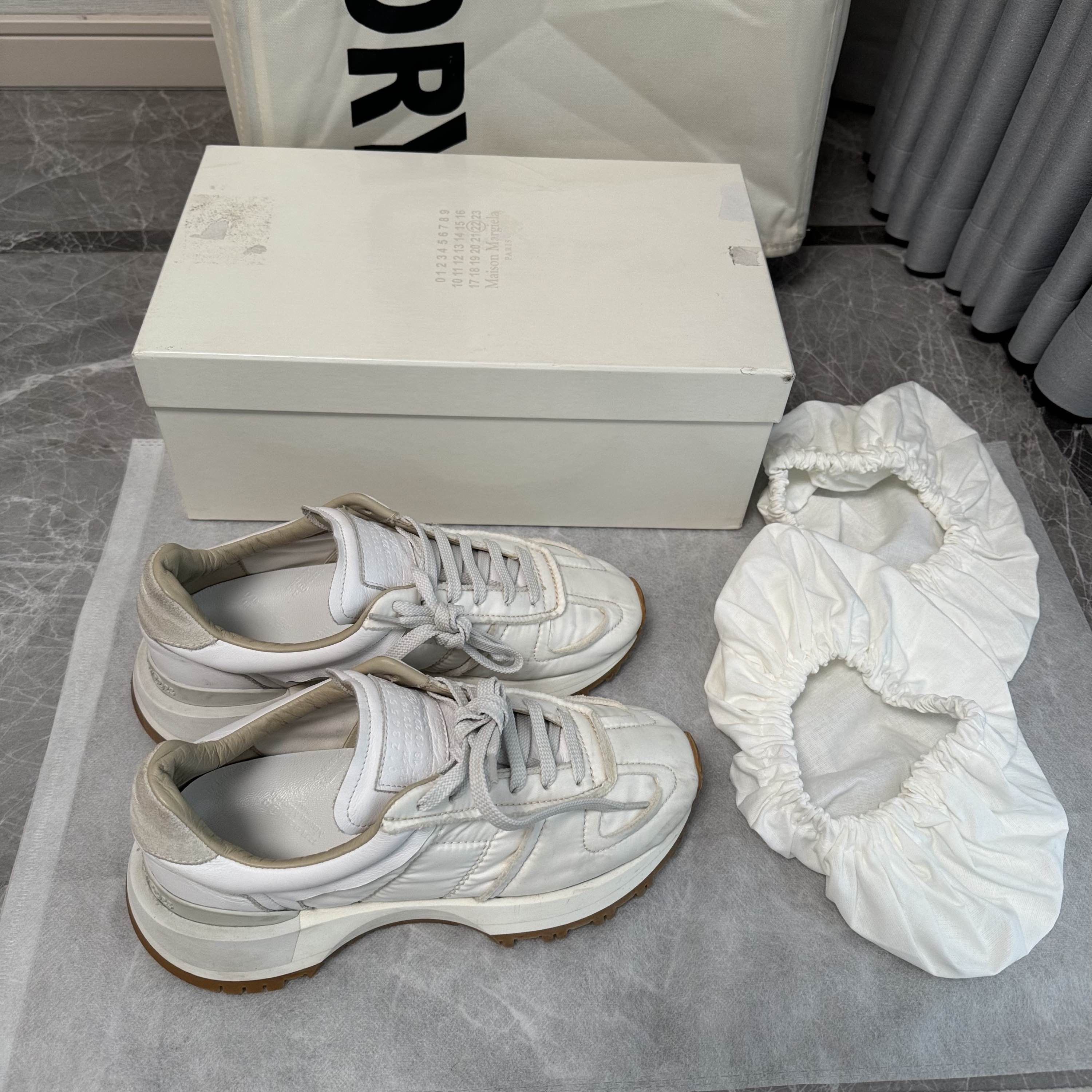 Maison Margiela Maison Margiela Low-Top Runner Sneakers Size 38 Size US 8 / IT 38 - 7 Thumbnail