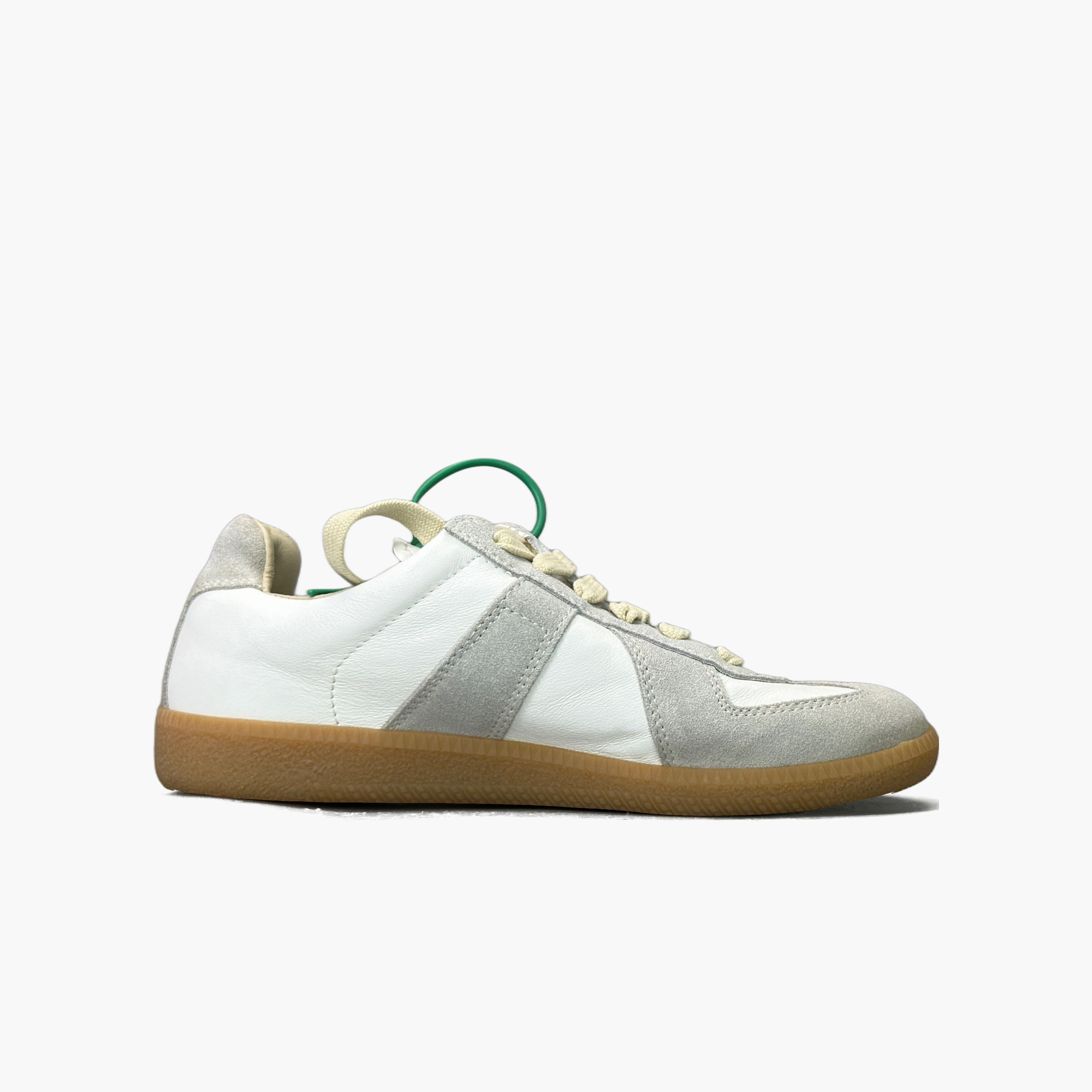 Maison Margiela Maison Margiela Replica Low-Top Sneakers Size 36 Size US 6 / IT 36 - 2 Thumbnail