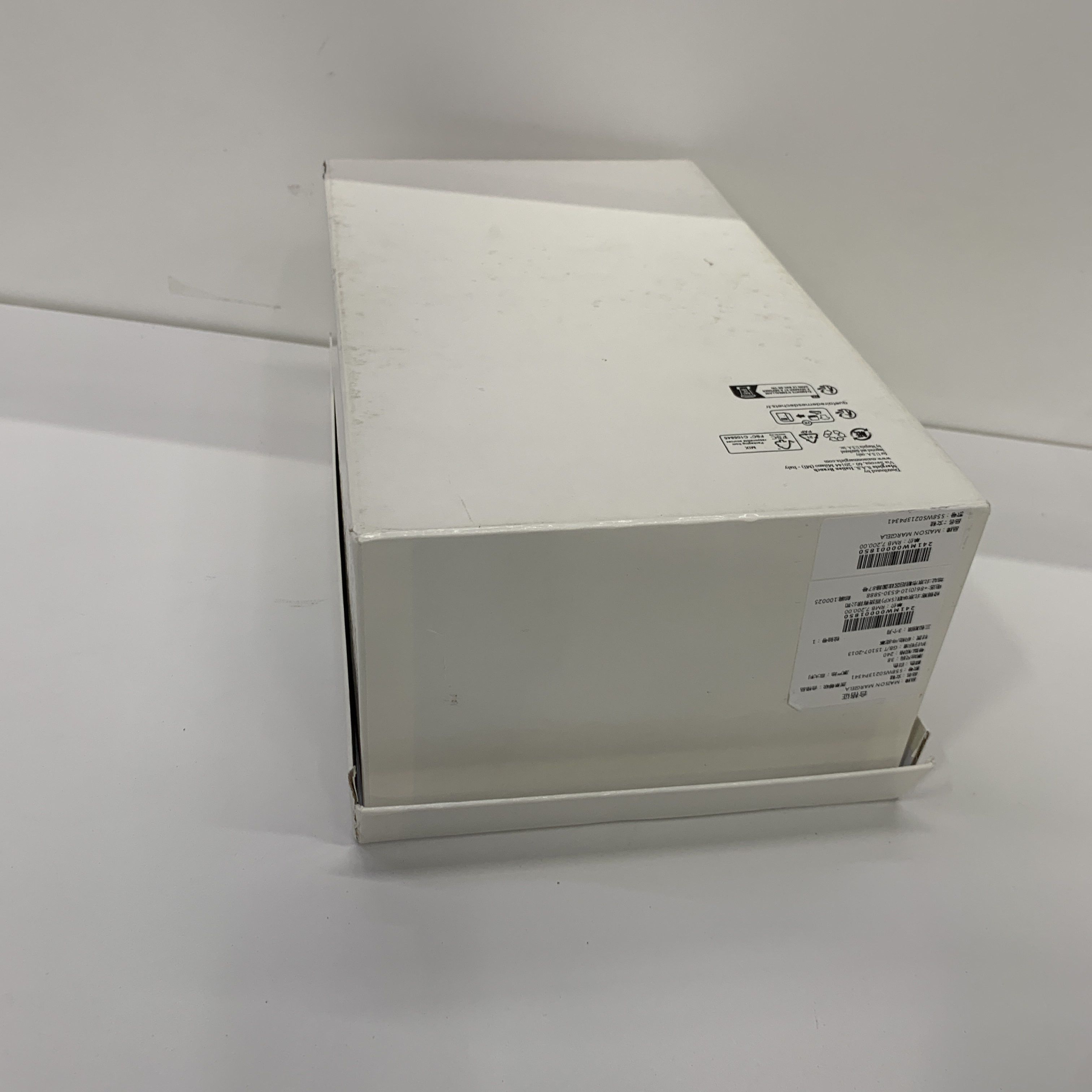 Maison Margiela Maison Margiela White Leather Runner Sneakers Size 38 Size US 8 / IT 38 - 11 Thumbnail