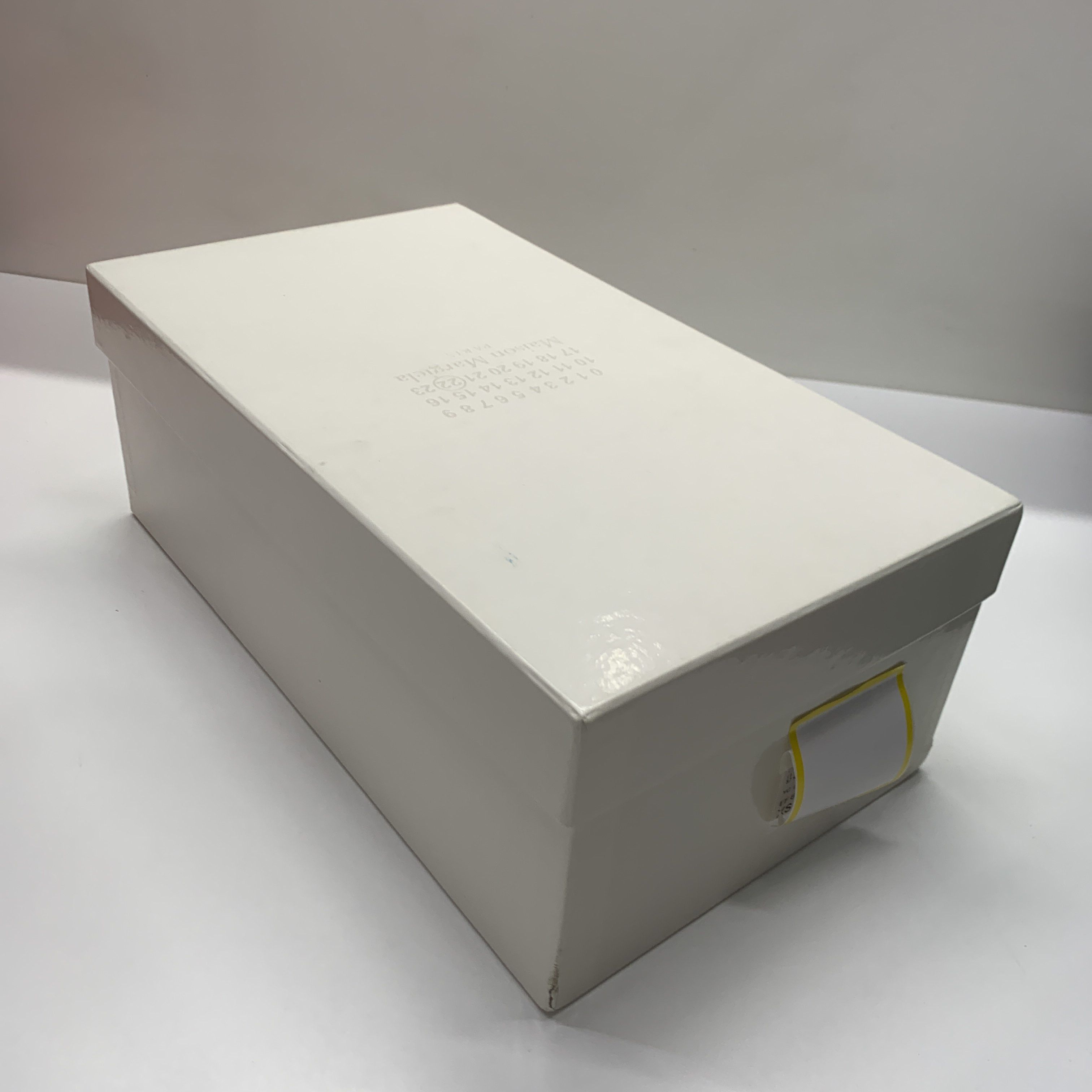 Maison Margiela Maison Margiela Replica Low-Top Sneakers Size 37 Size US 7 / IT 37 - 10 Thumbnail