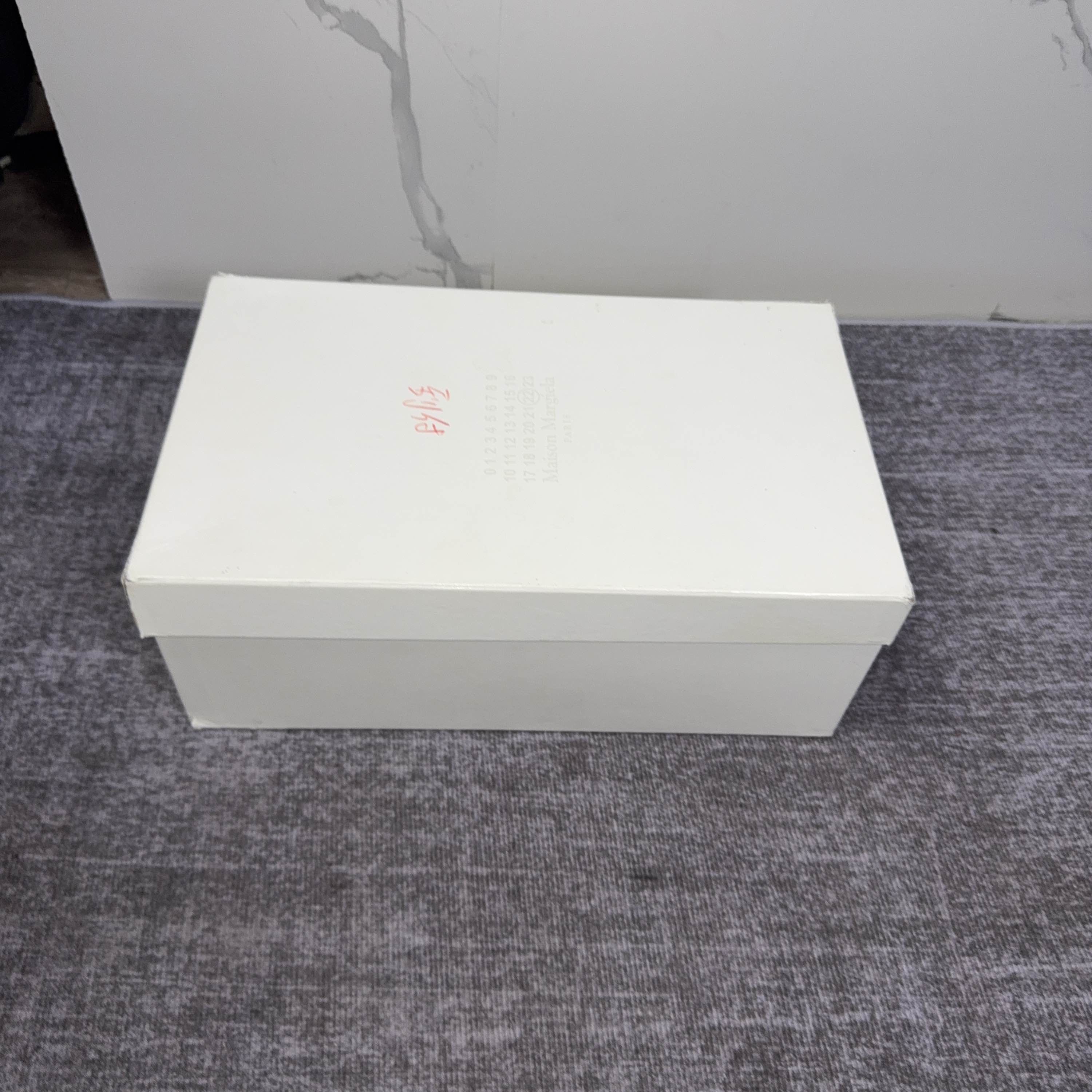 Maison Margiela Maison Margiela Low-Top Sneakers Size 35 Size US 5 / IT 35 - 6 Thumbnail