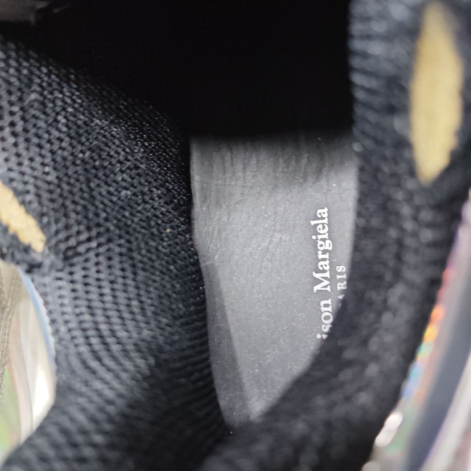 Maison Margiela Maison Margiela Metallic Low-Top Sneakers Size 38 Size US 8 / IT 38 - 11 Thumbnail