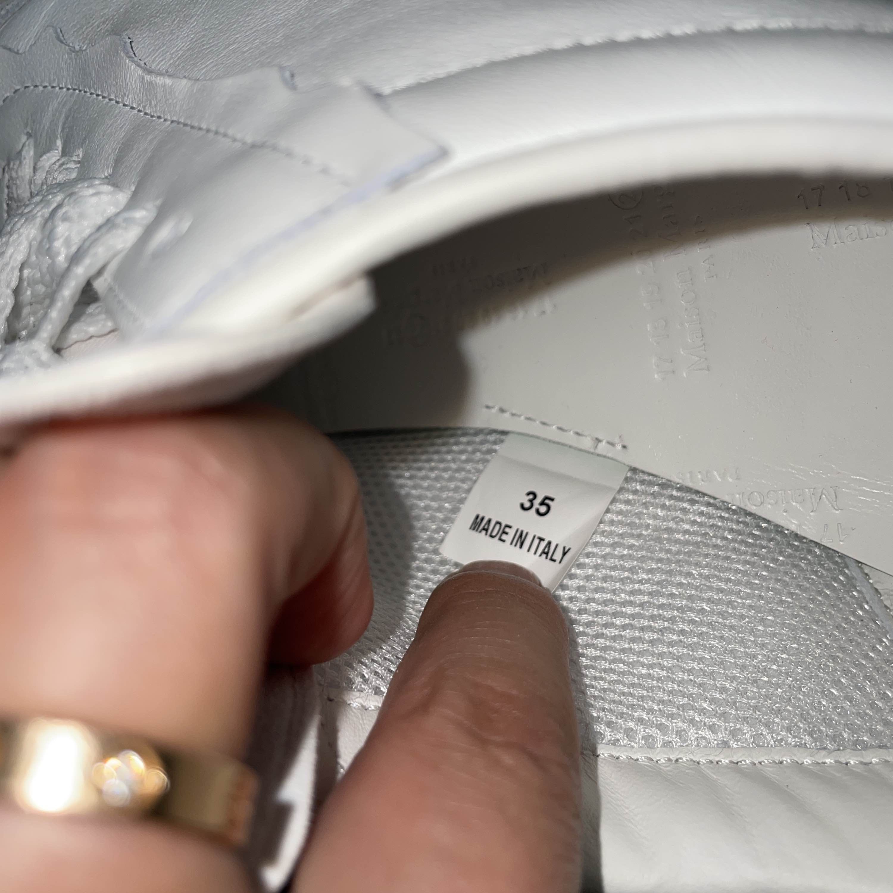Maison Margiela Maison Margiela Replica Sneakers Size 35 Size US 5 / IT 35 - 5 Thumbnail