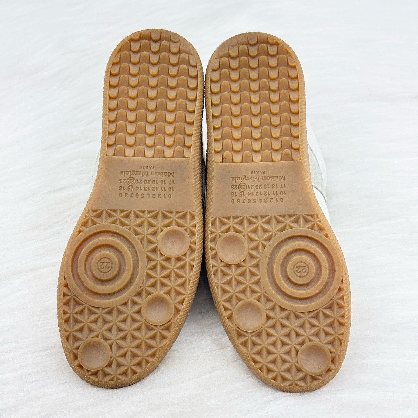Maison Margiela Maison Margiela Replica GAT Slip Ons Size 35 Size US 5 / IT 35 - 4 Thumbnail