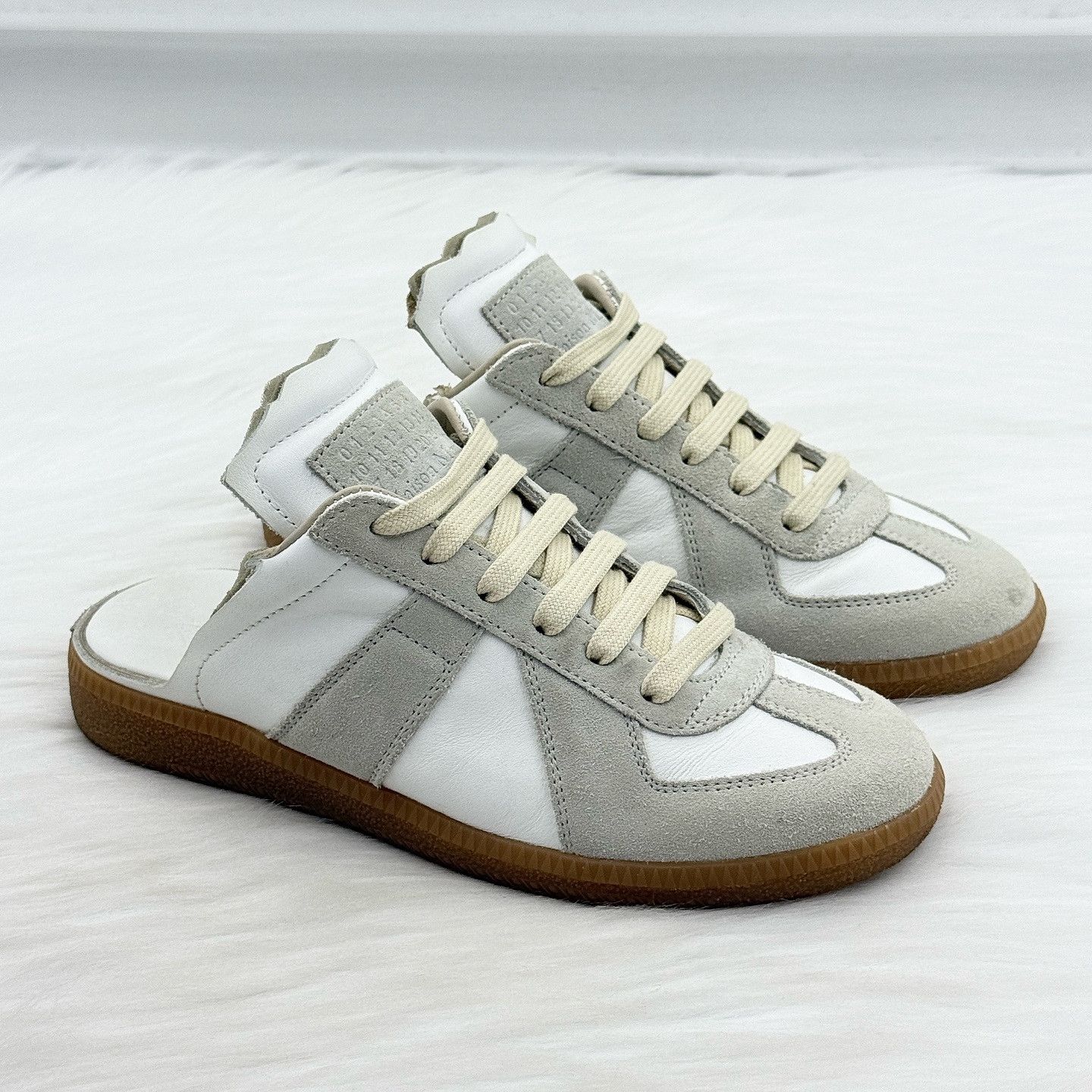 Maison Margiela Maison Margiela Replica GAT Slip Ons Size 35 Size US 5 / IT 35 - 6 Thumbnail
