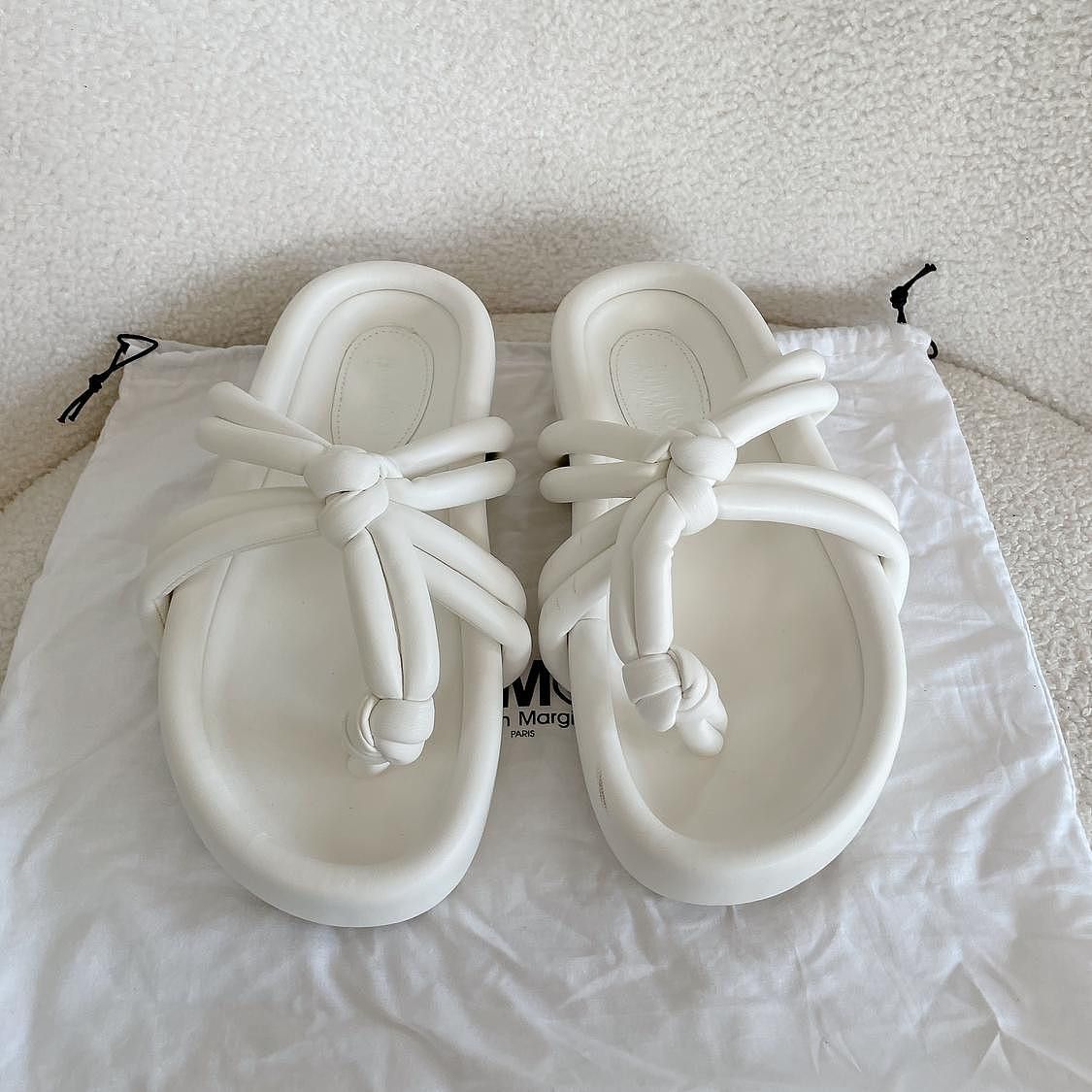 MM6 MM6 Maison Margiela White Thong Sandals Size 39 Size US 9 / IT 39 - 2 Thumbnail